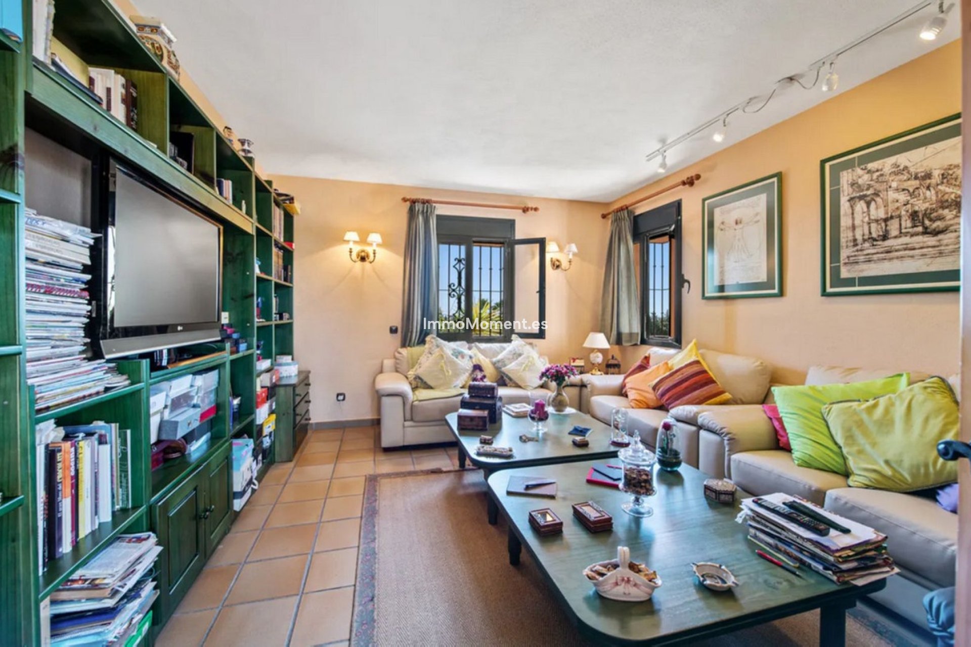 Resale - Detached villa - Estepona - Estepona Centro