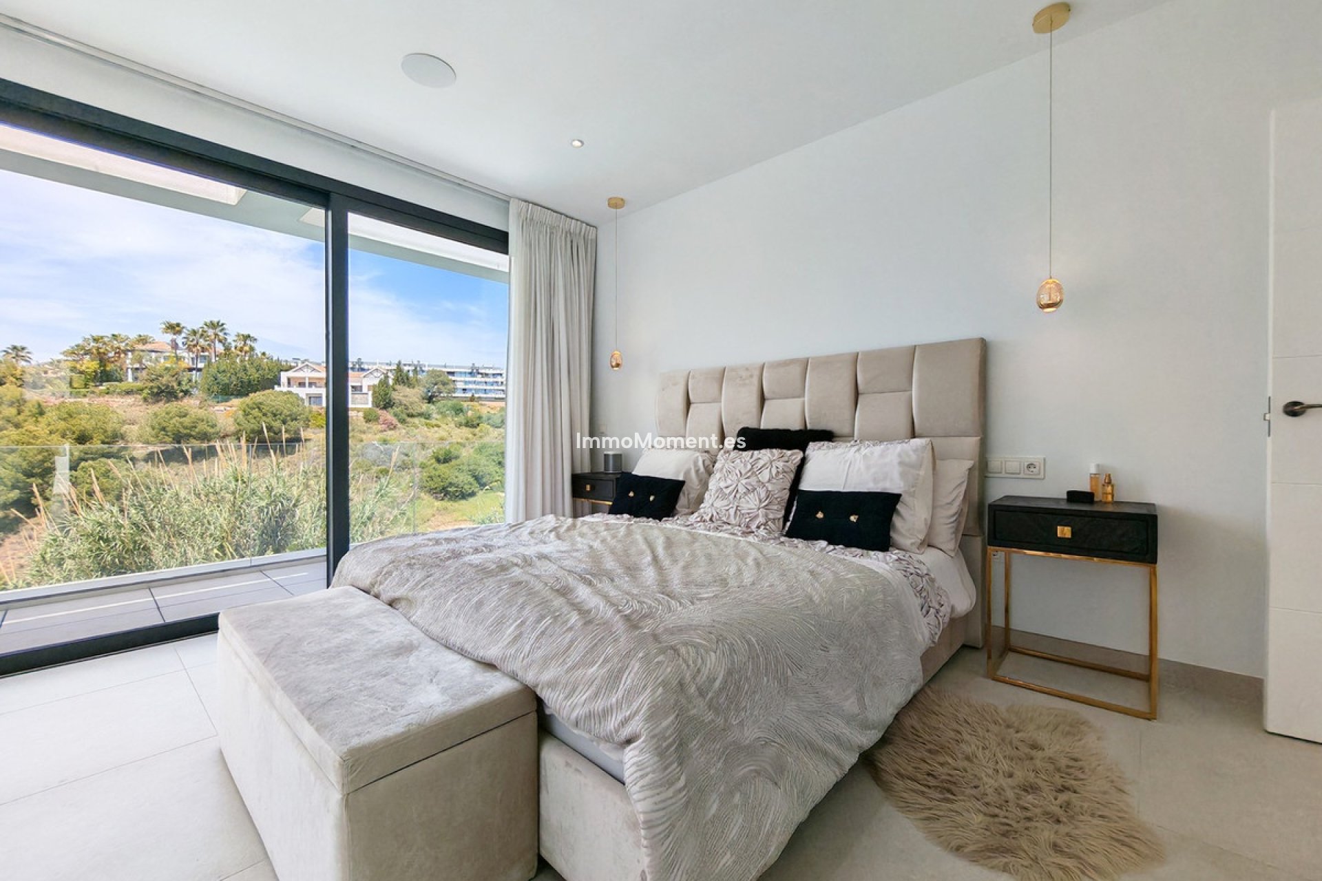 Resale - Detached villa - Estepona - Estepona Centro