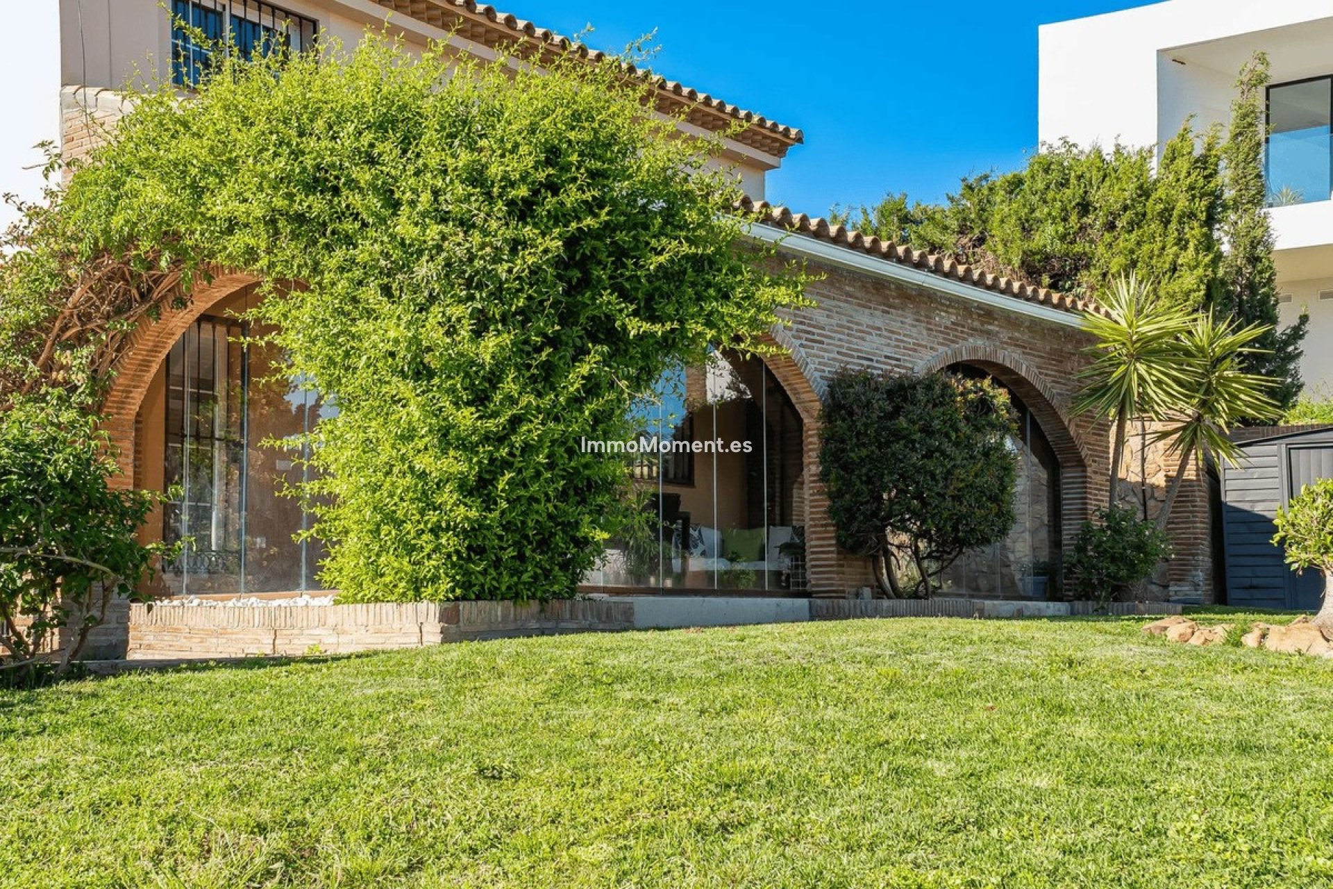 Resale - Detached villa - Estepona - Estepona Centro