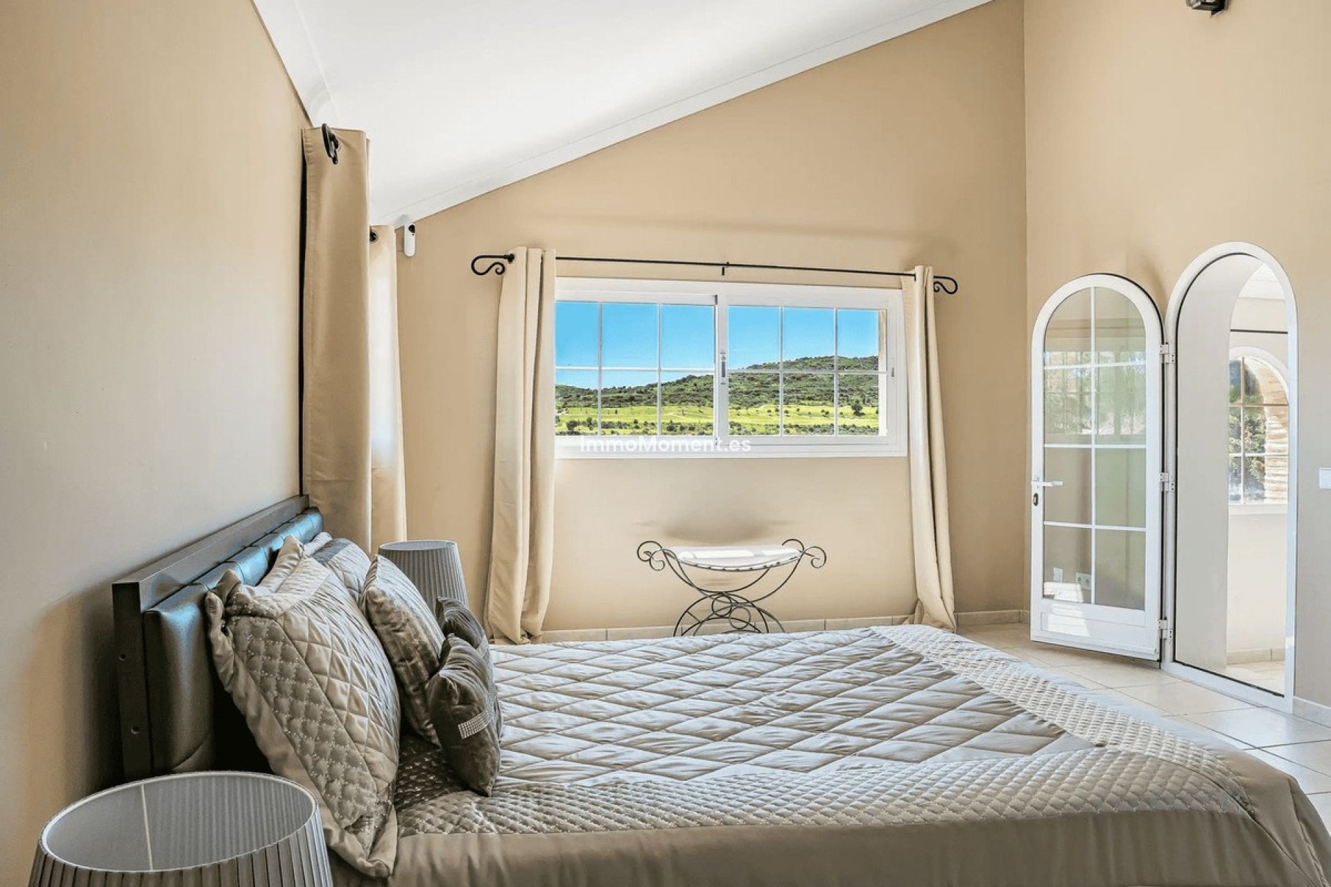 Resale - Detached villa - Estepona - Estepona Centro