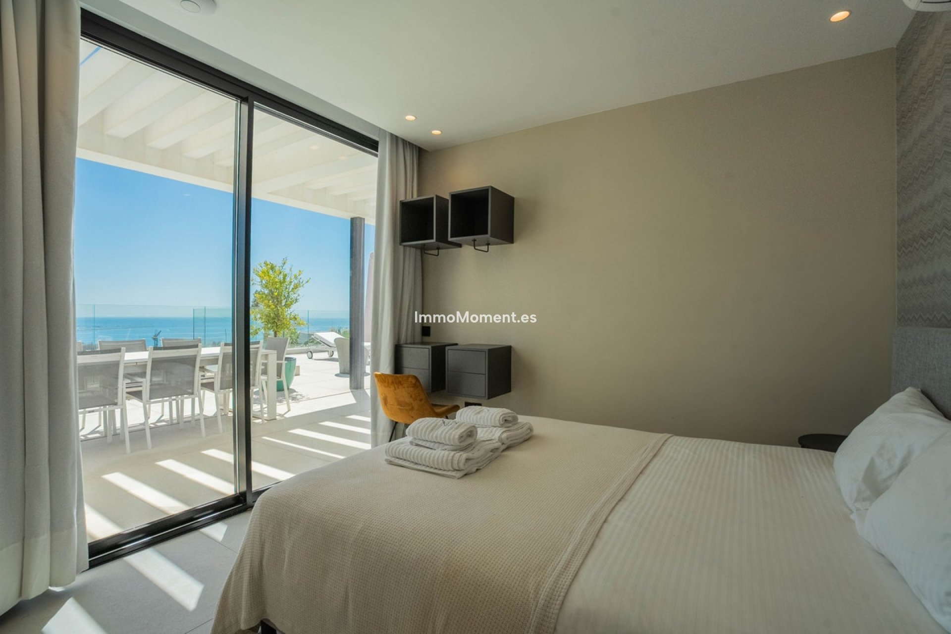 Resale - Detached villa - Estepona - Estepona Centro