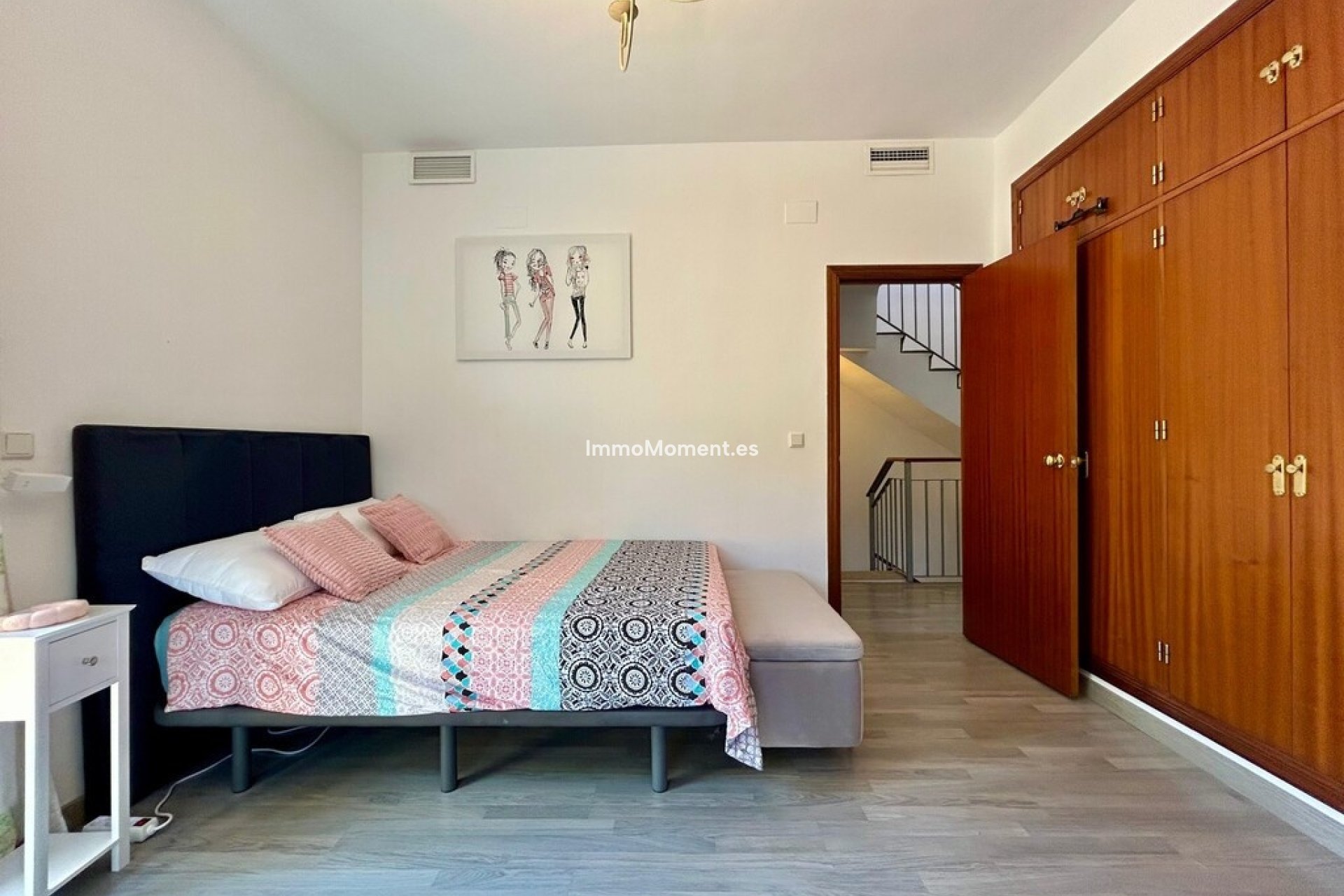 Resale - Detached villa - Estepona - Estepona Centro