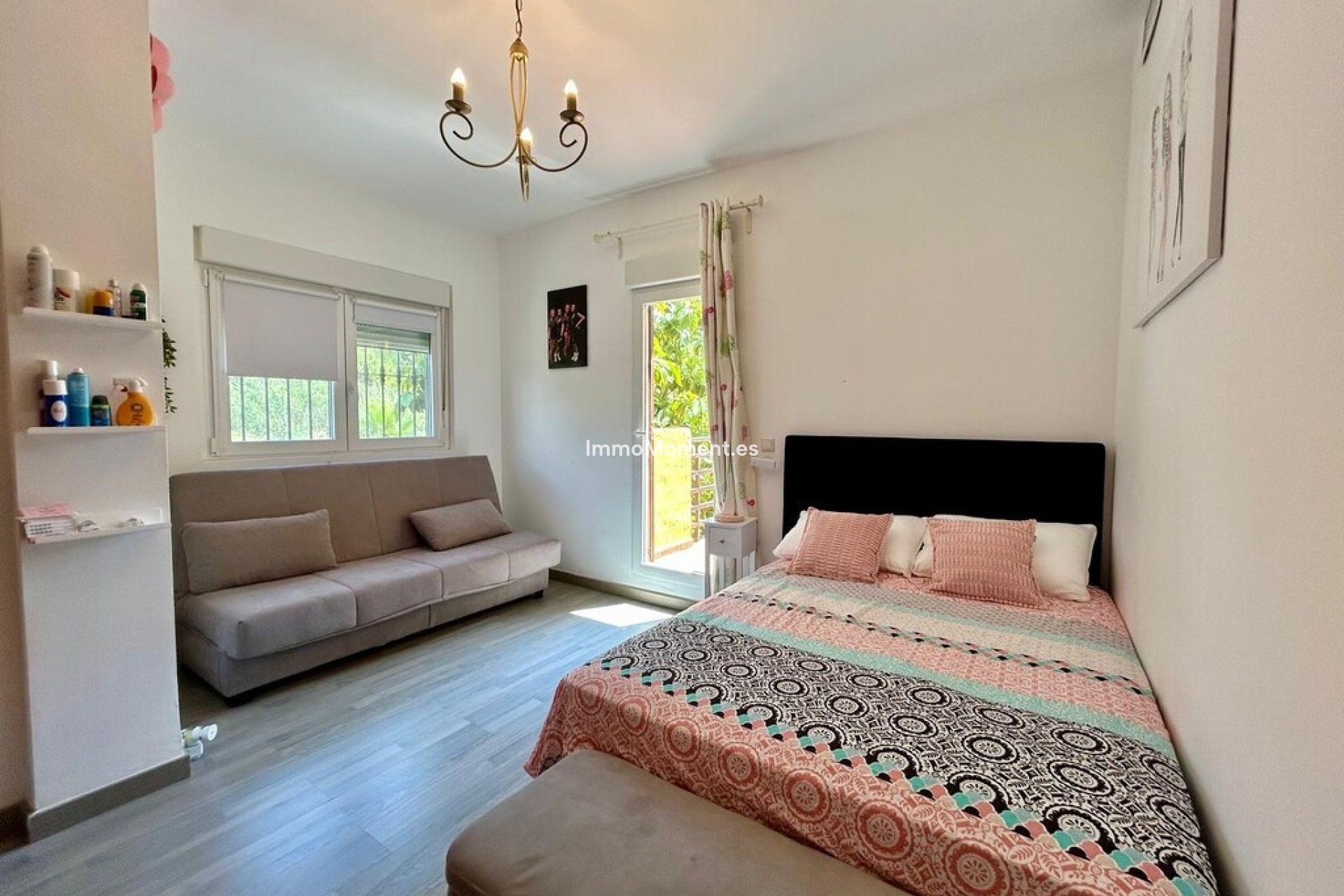 Resale - Detached villa - Estepona - Estepona Centro