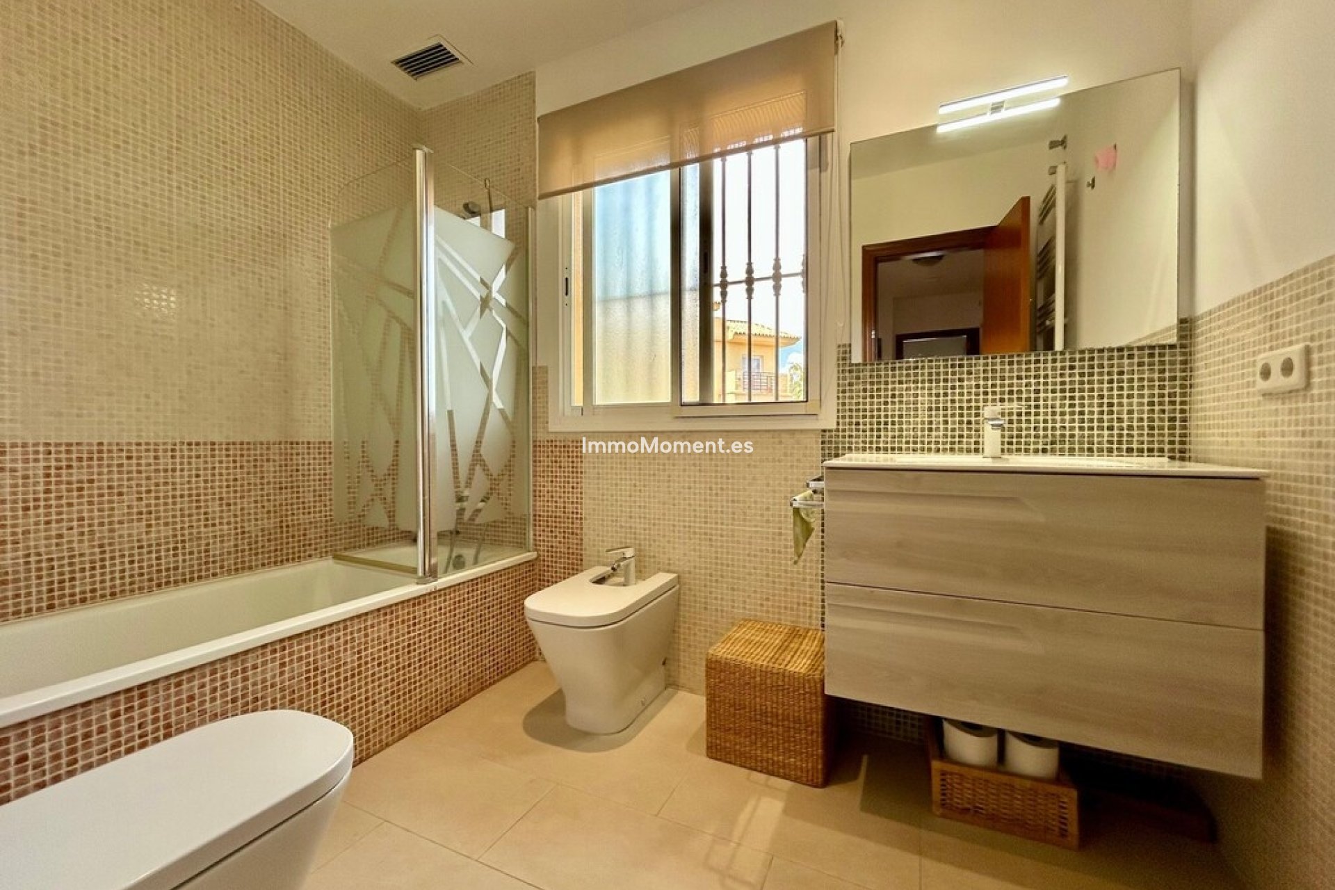 Resale - Detached villa - Estepona - Estepona Centro