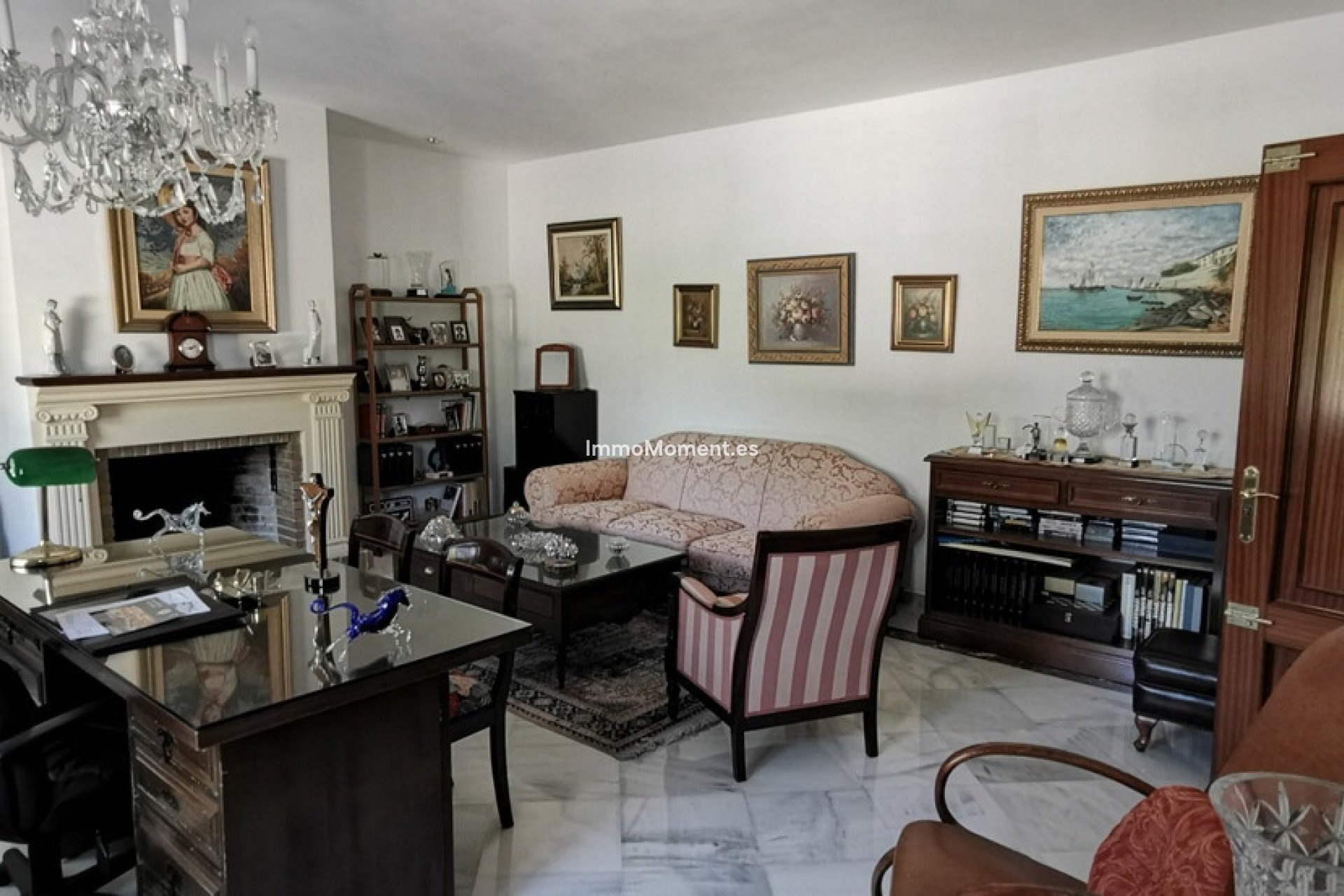 Resale - Detached villa - Estepona - Estepona Centro