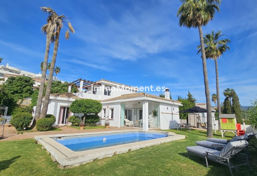 Resale - Detached villa - Estepona - Estepona Centro