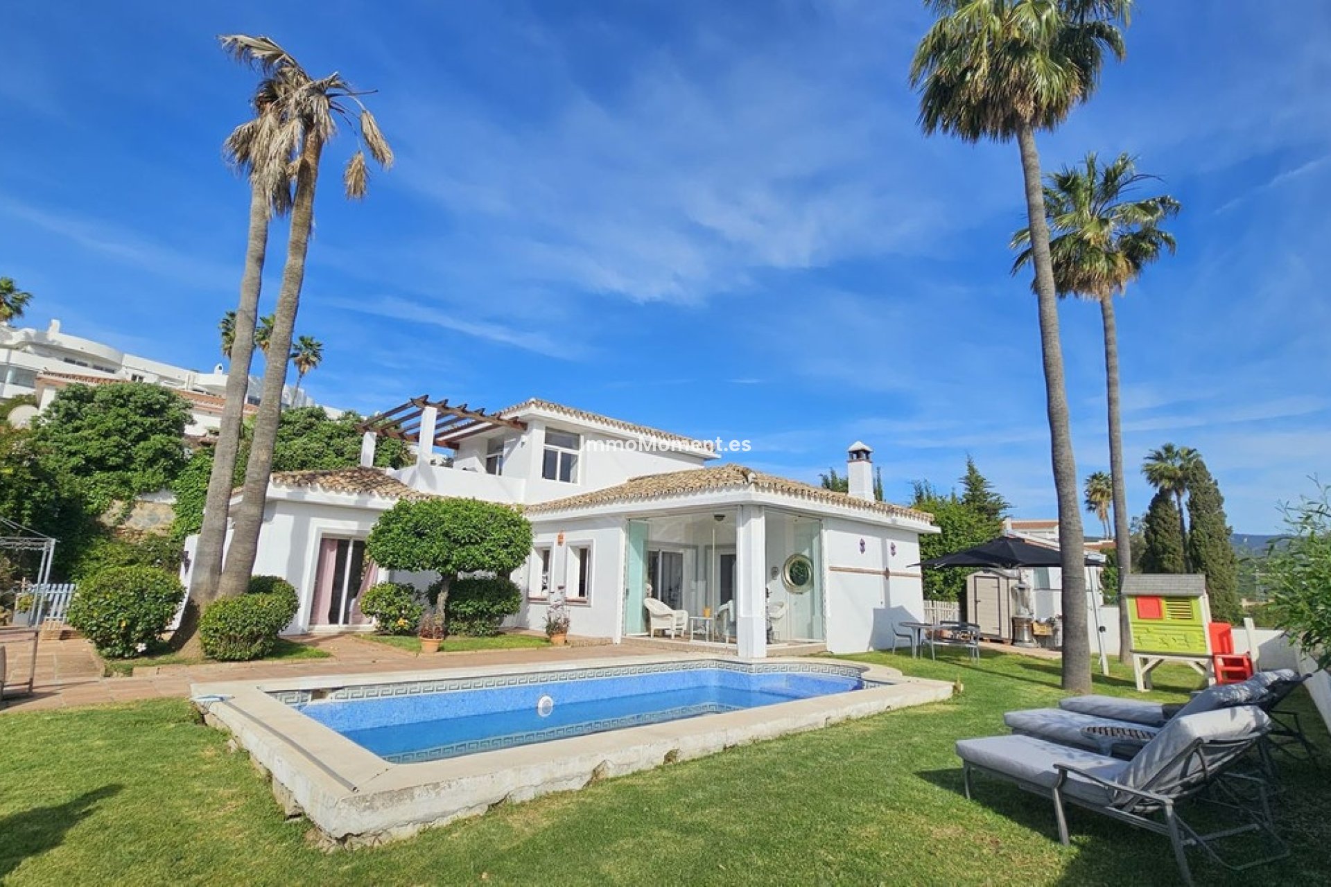 Resale - Detached villa - Estepona - Estepona Centro