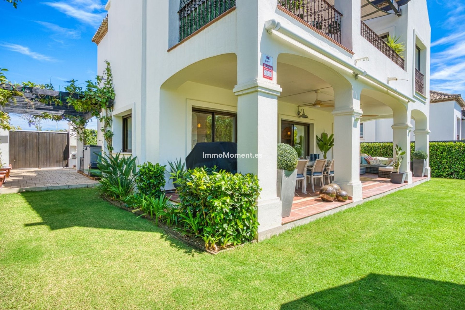 Resale - Detached villa - Estepona - Estepona Centro