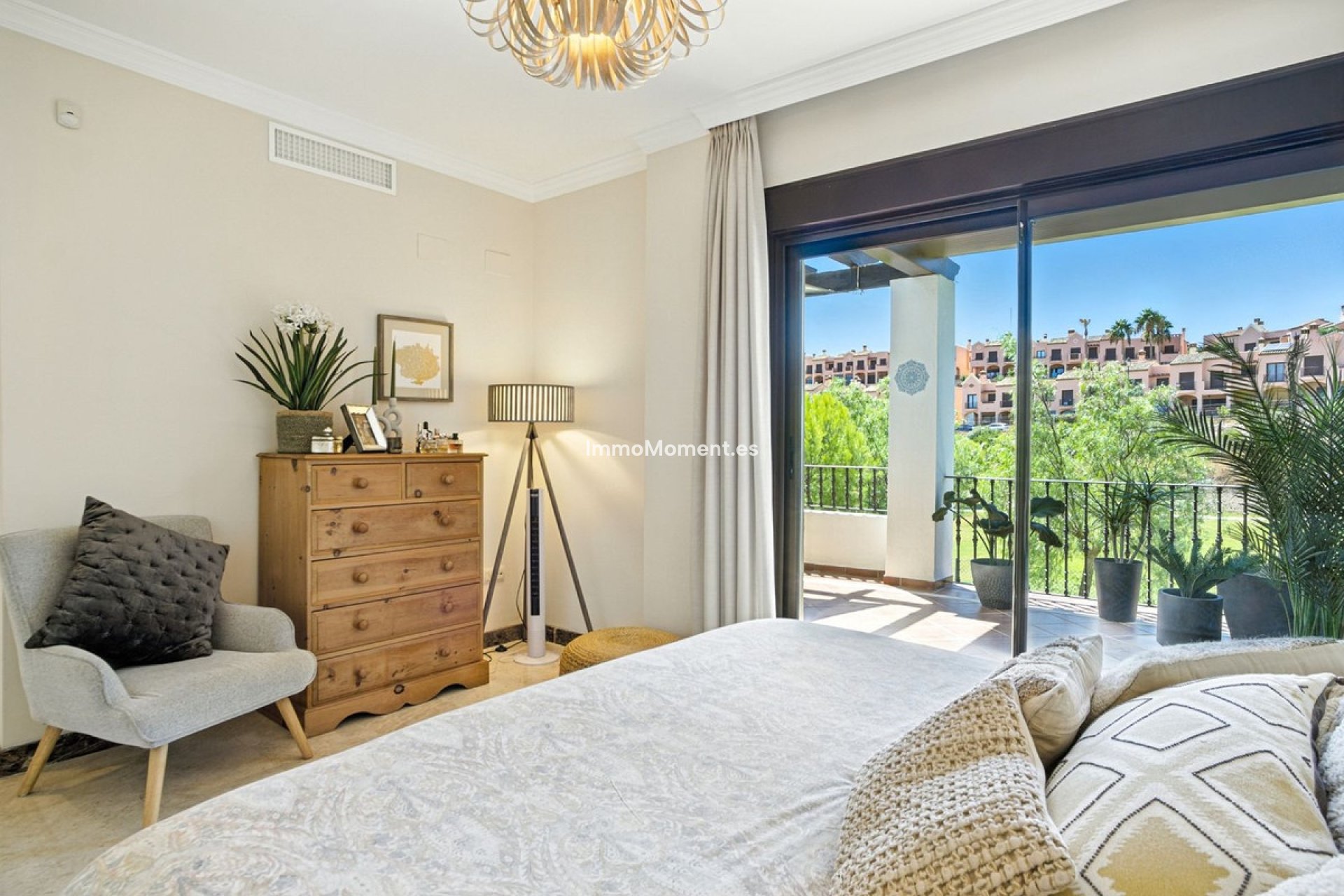 Resale - Detached villa - Estepona - Estepona Centro
