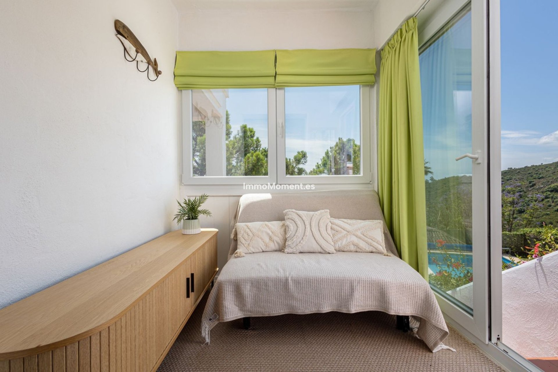 Resale - Detached villa - Estepona - Estepona Centro