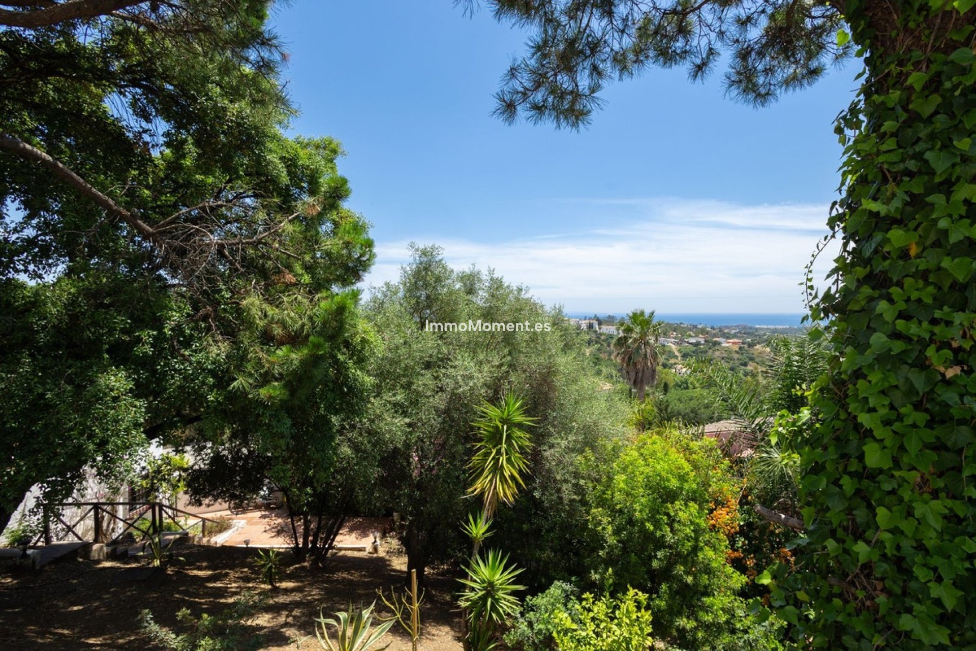 Resale - Detached villa - Estepona - Estepona Centro