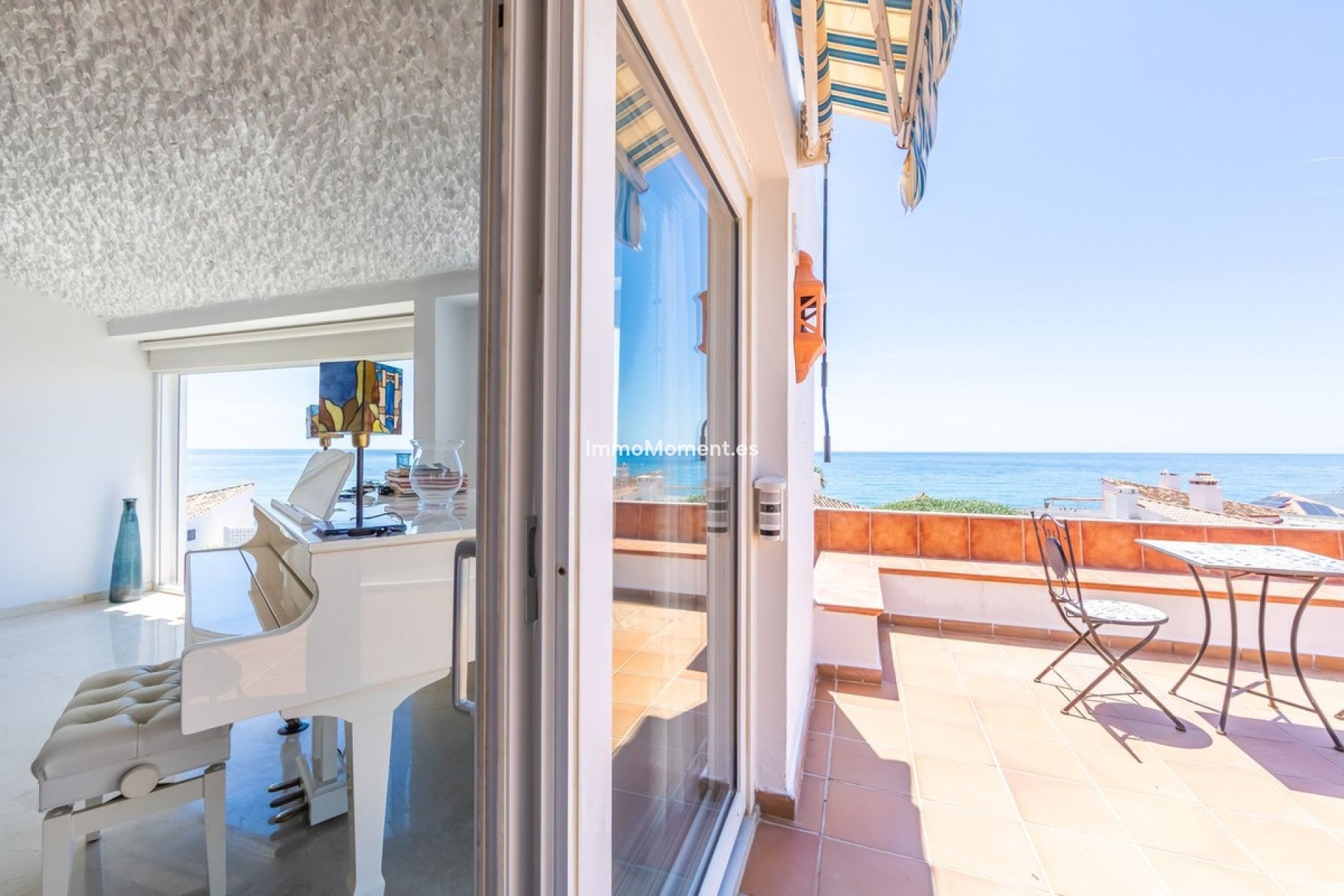 Resale - Detached villa - Estepona - Estepona Centro