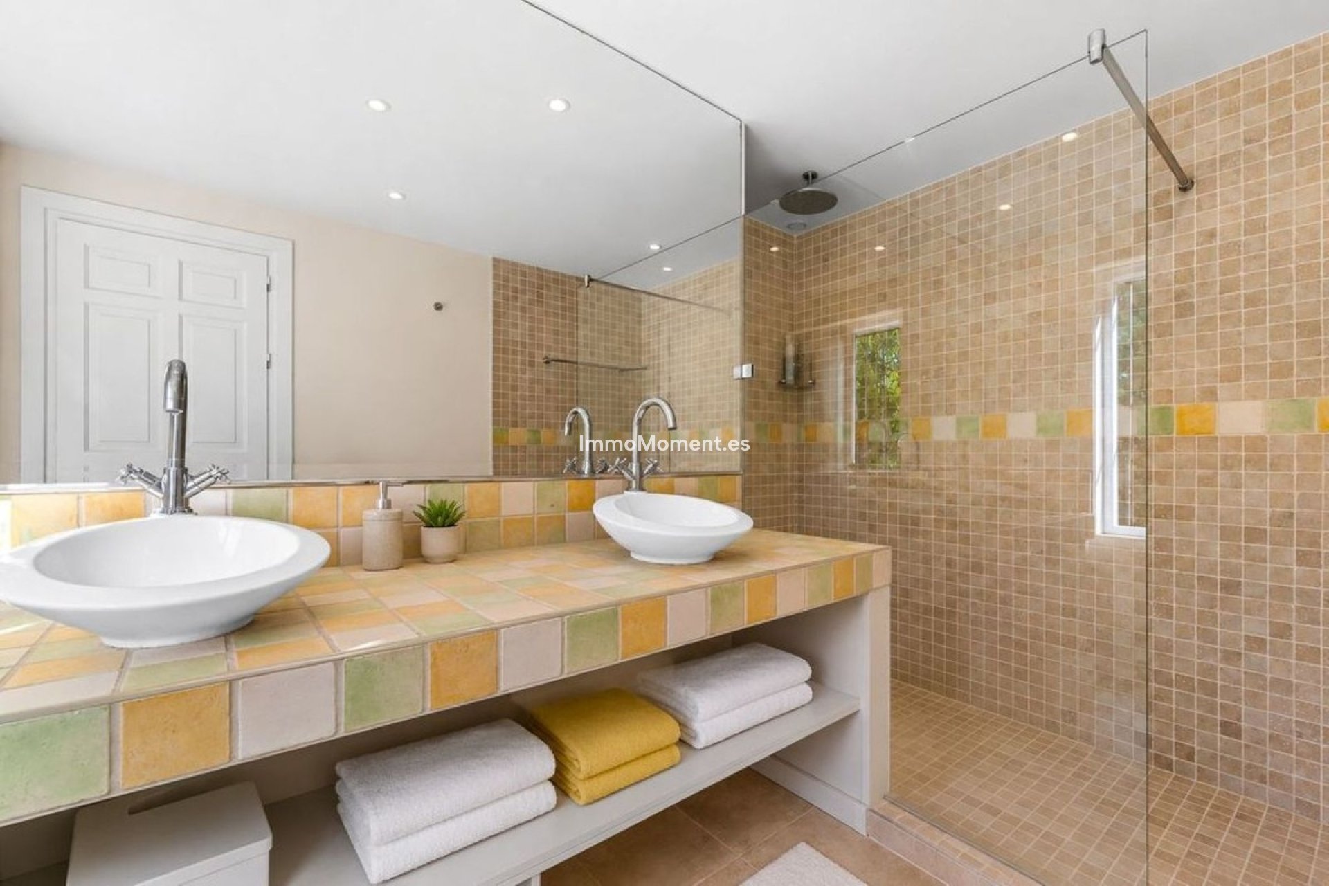 Resale - Detached villa - Estepona - Estepona Centro