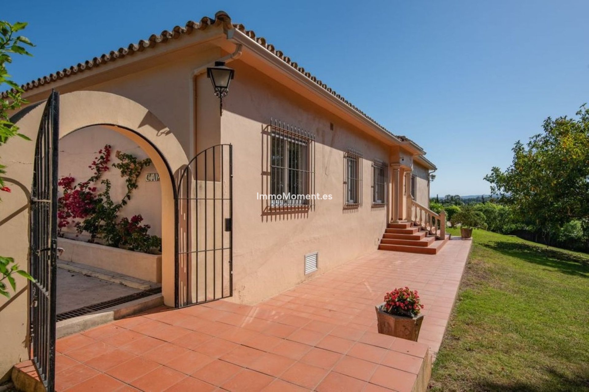 Resale - Detached villa - Estepona - Estepona Centro