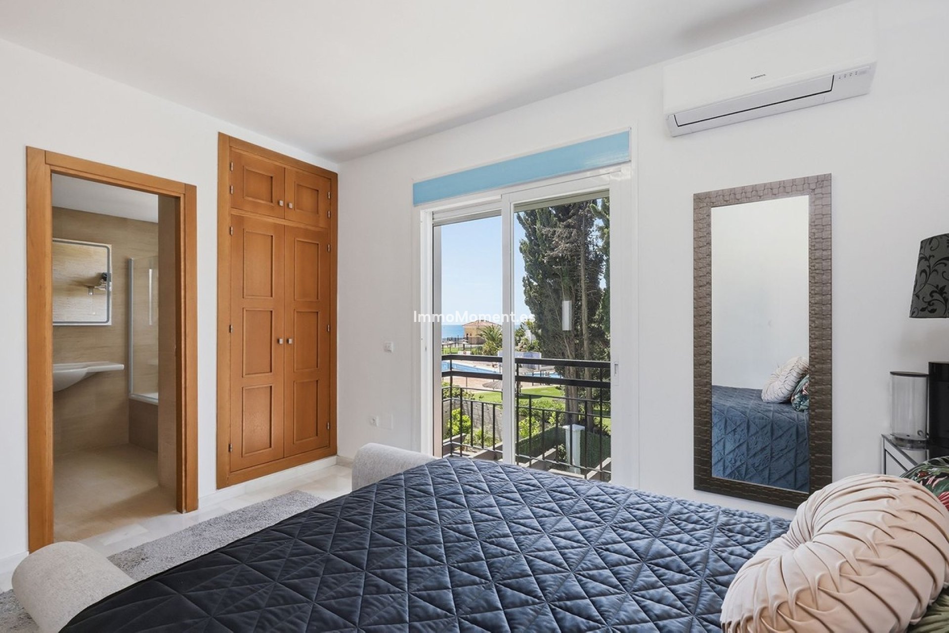 Resale - Detached villa - Estepona - Estepona Centro
