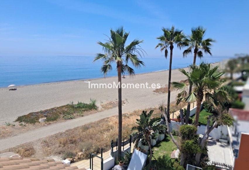 Resale - Detached villa - Estepona - Estepona Centro