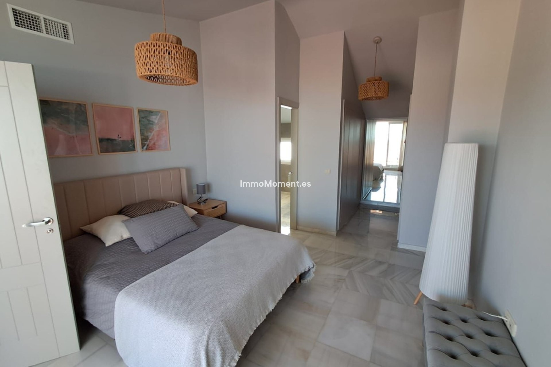 Resale - Detached villa - Estepona - Estepona Centro