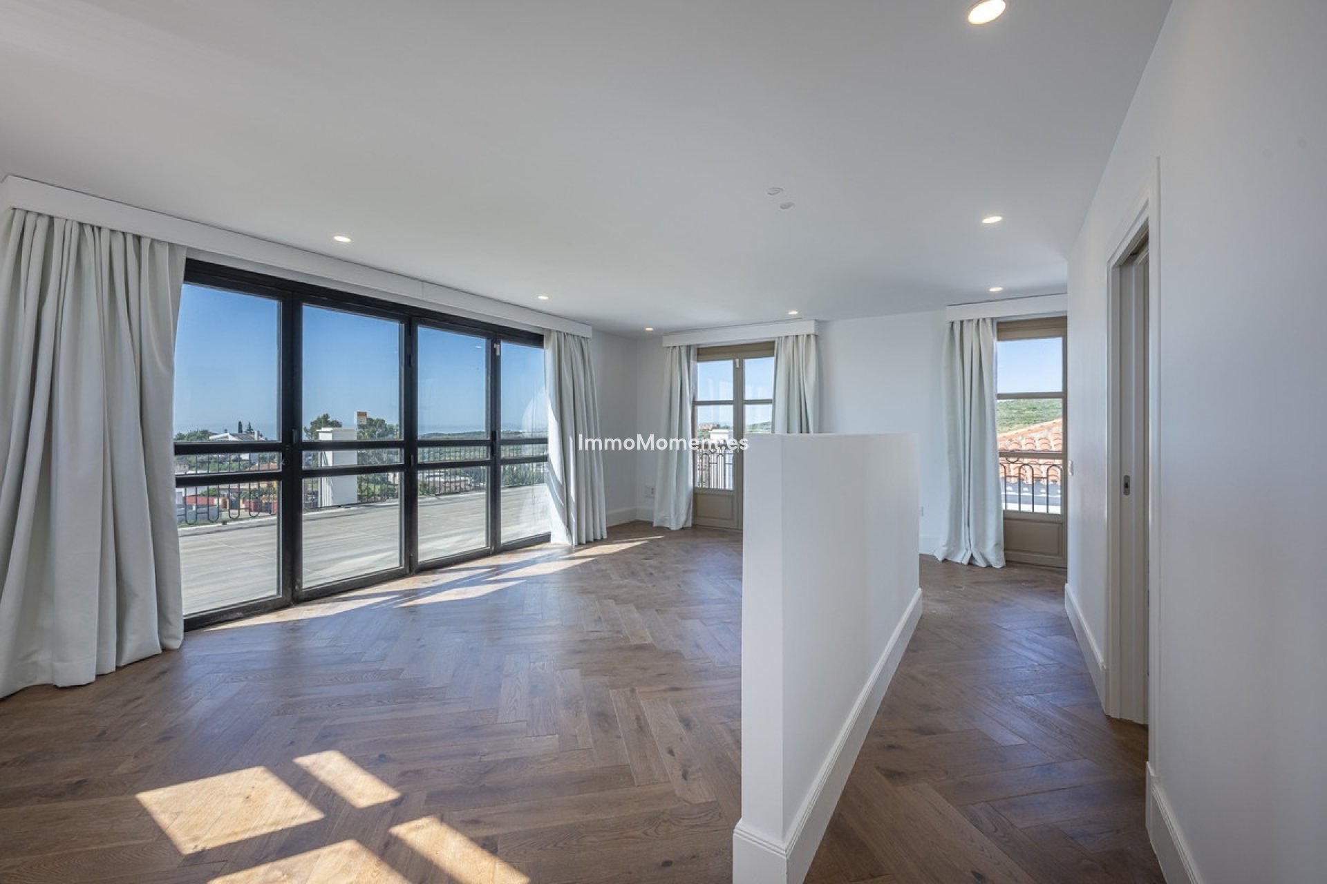 Resale - Detached villa - Estepona - Estepona Centro