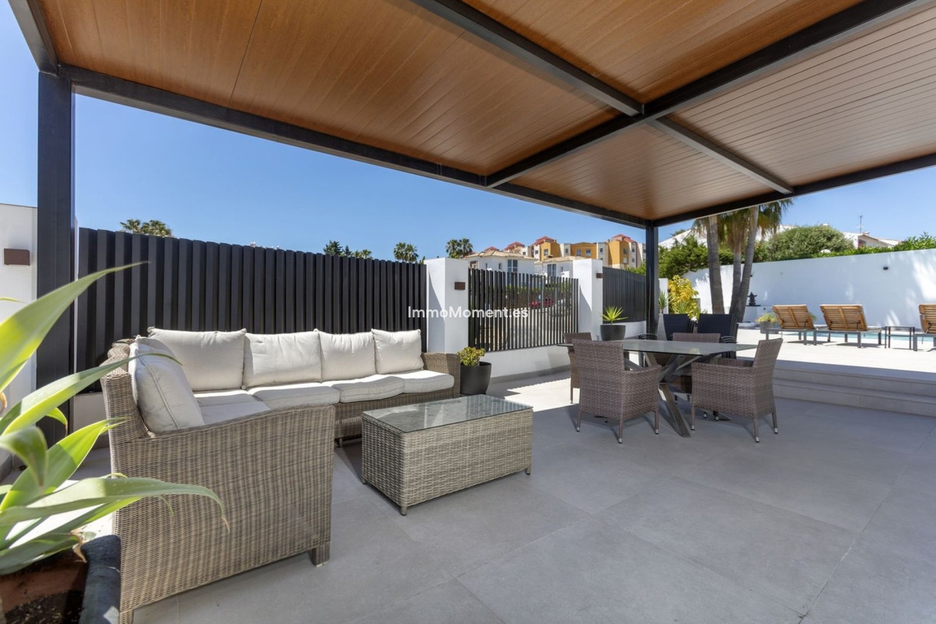 Resale - Detached villa - Estepona - Estepona Centro