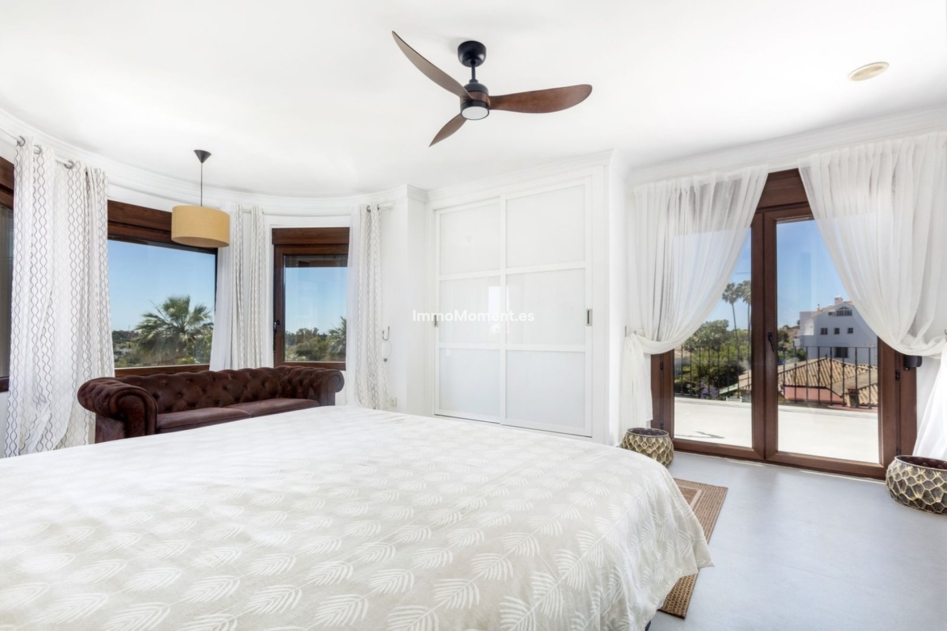 Resale - Detached villa - Estepona - Estepona Centro