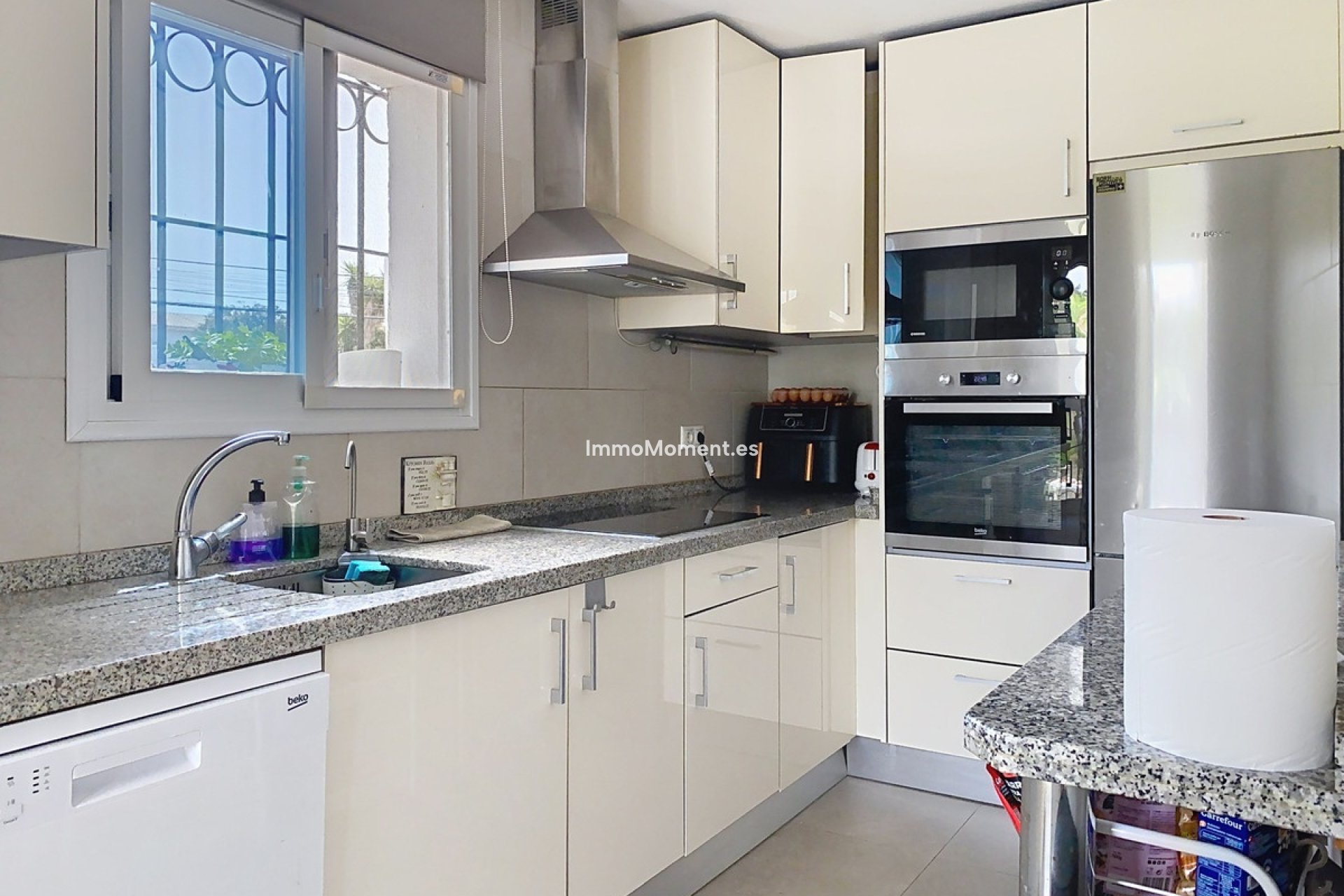 Resale - Detached villa - Estepona - Estepona Centro