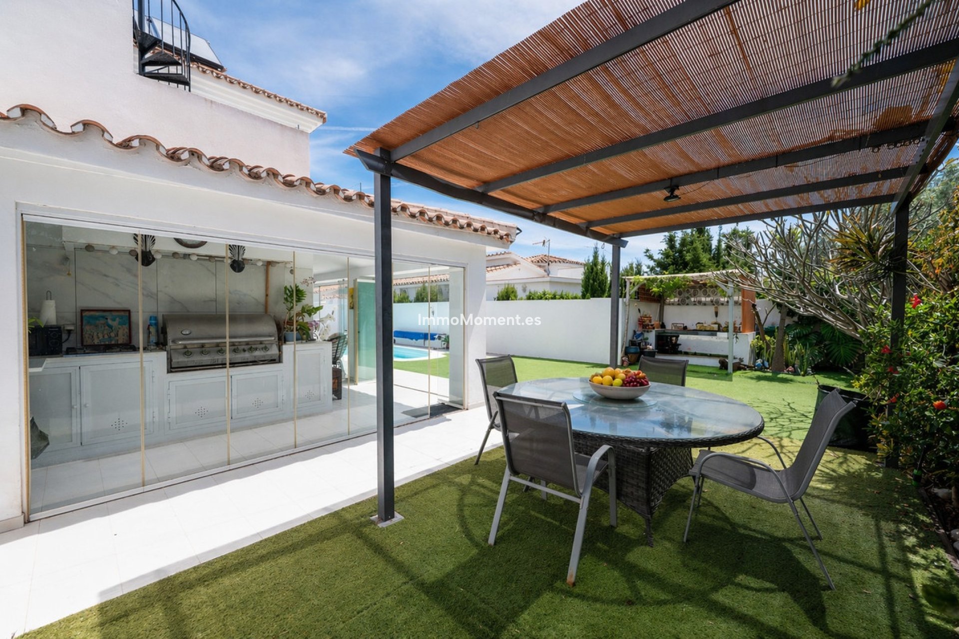Resale - Detached villa - Estepona - Estepona Centro