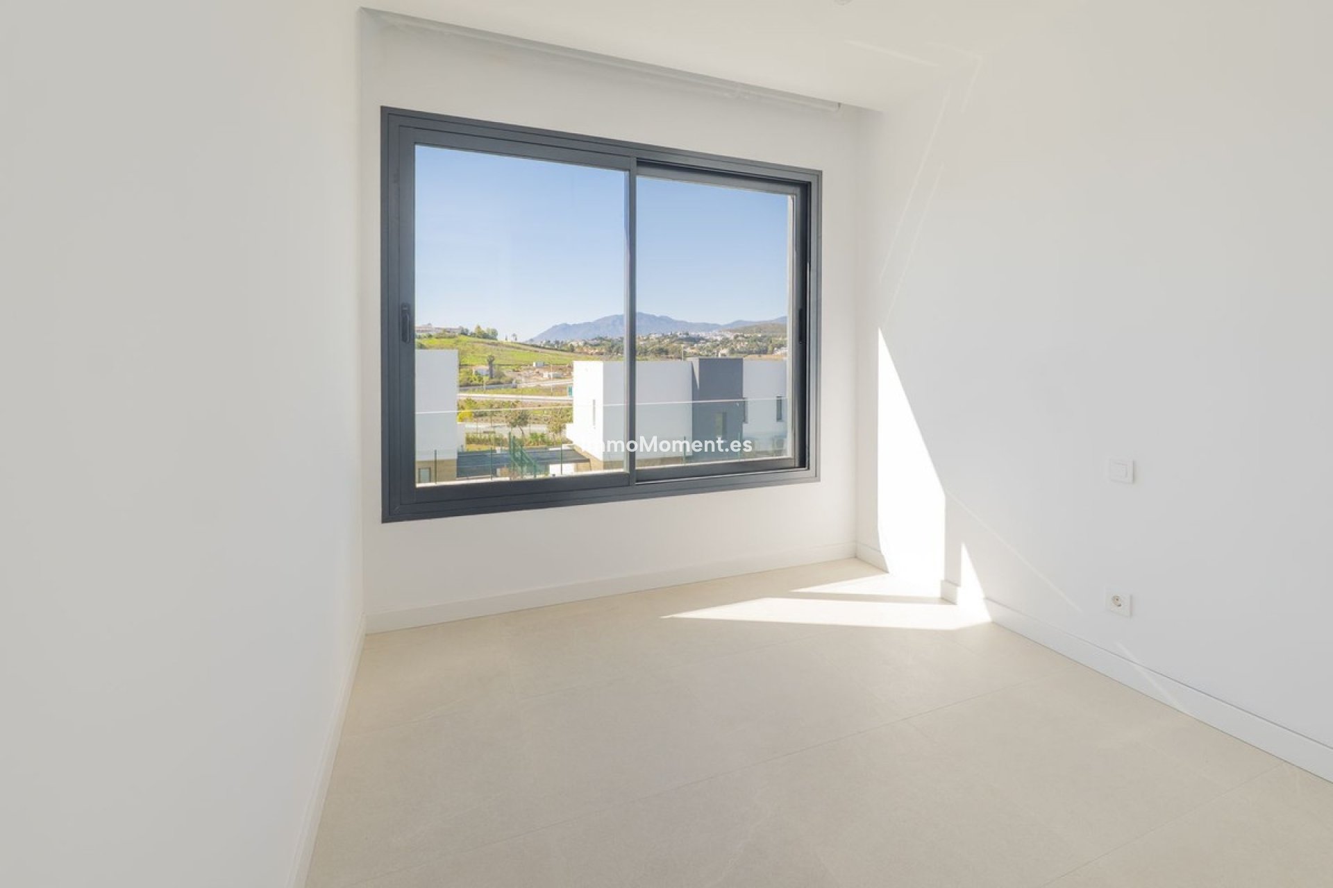 Resale - Detached villa - Estepona - Estepona Centro