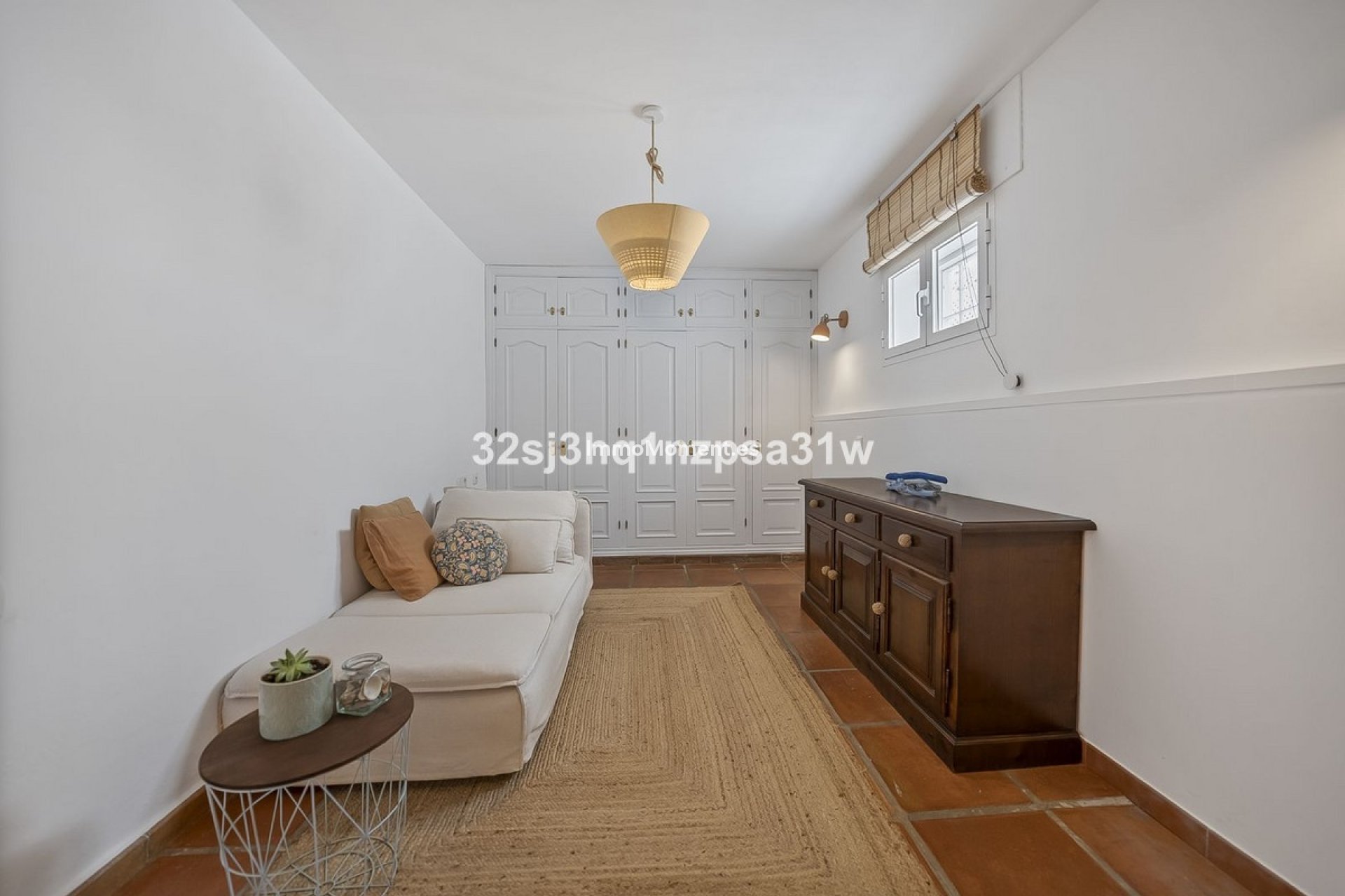 Resale - Detached villa - Estepona - Estepona Centro