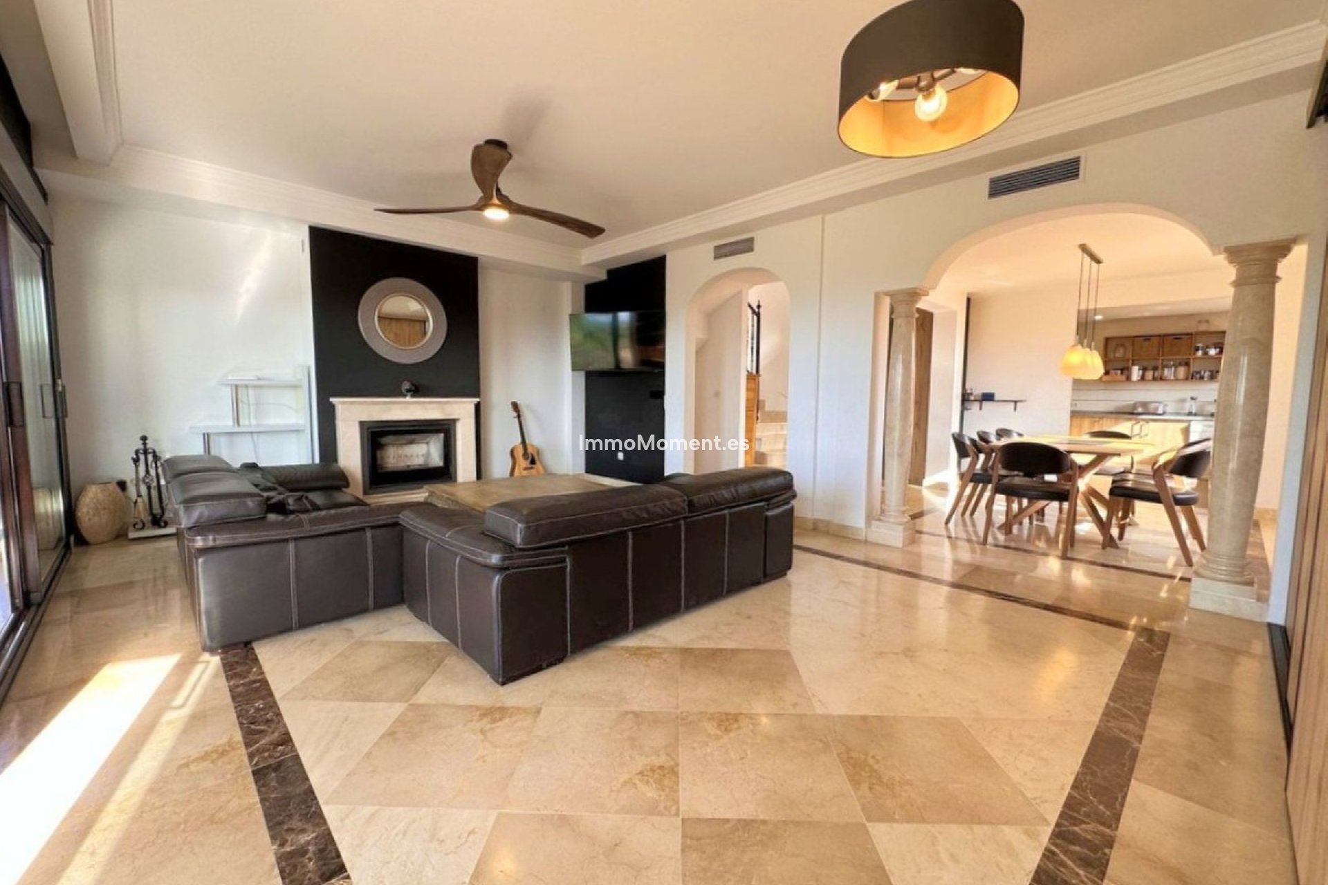 Resale - Detached villa - Estepona - Estepona Centro
