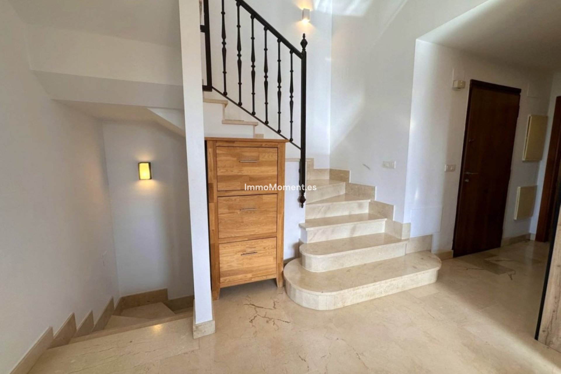 Resale - Detached villa - Estepona - Estepona Centro