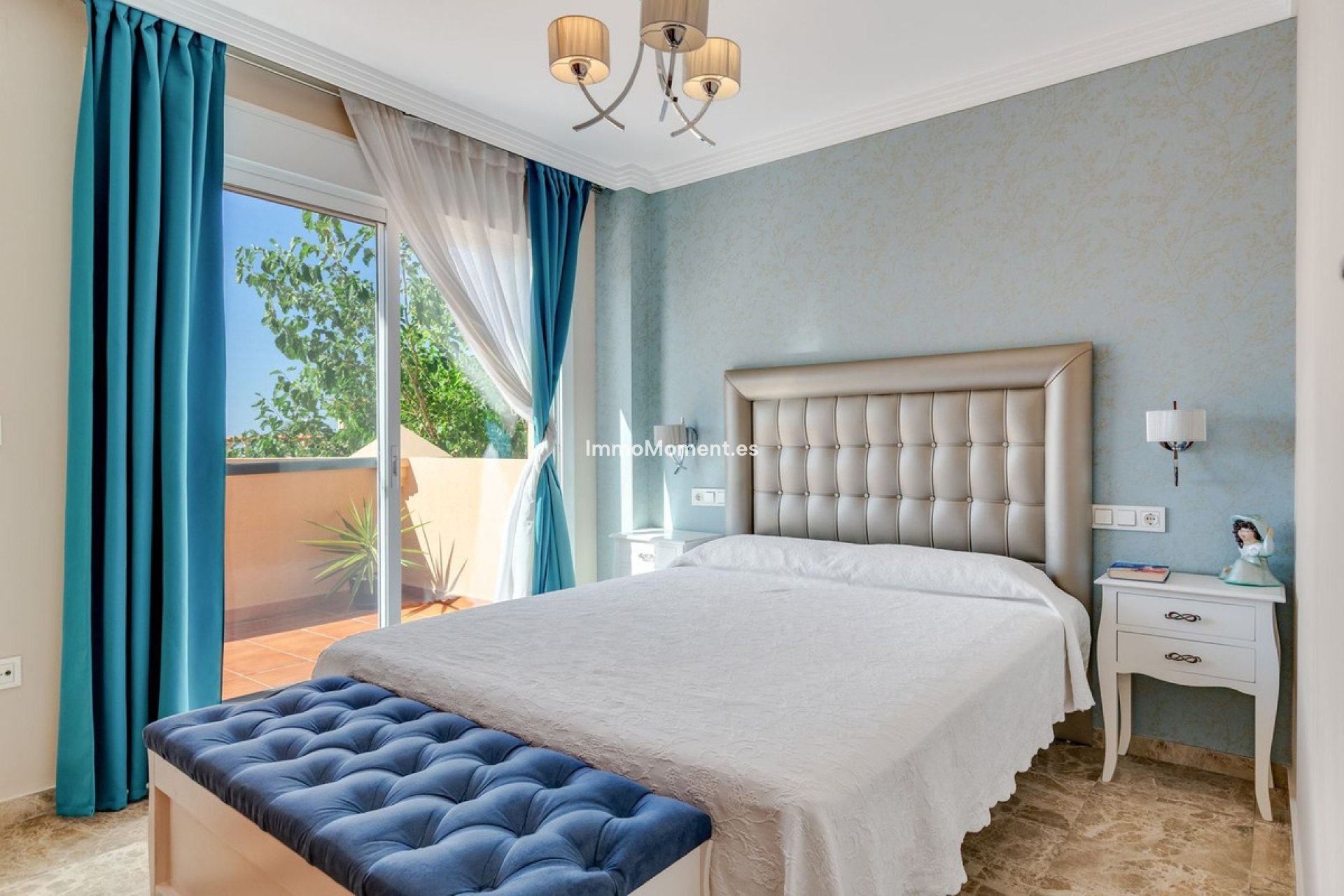 Resale - Detached villa - Estepona - Estepona Centro