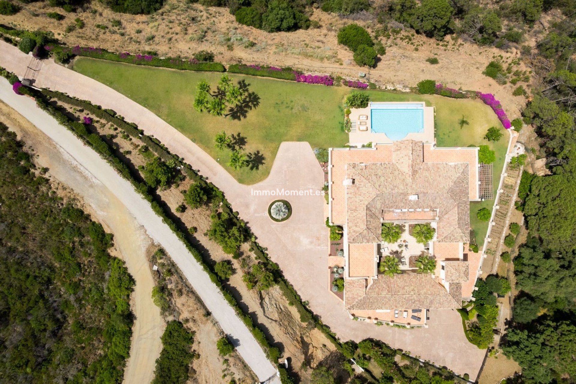 Resale - Detached villa - Estepona - Estepona Centro