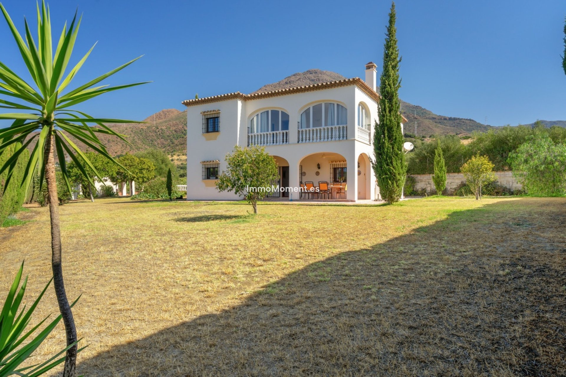Resale - Detached villa - Estepona - Estepona Centro