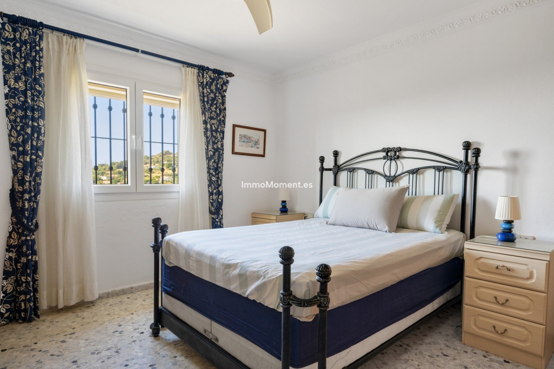 Resale - Detached villa - Estepona - Estepona Centro