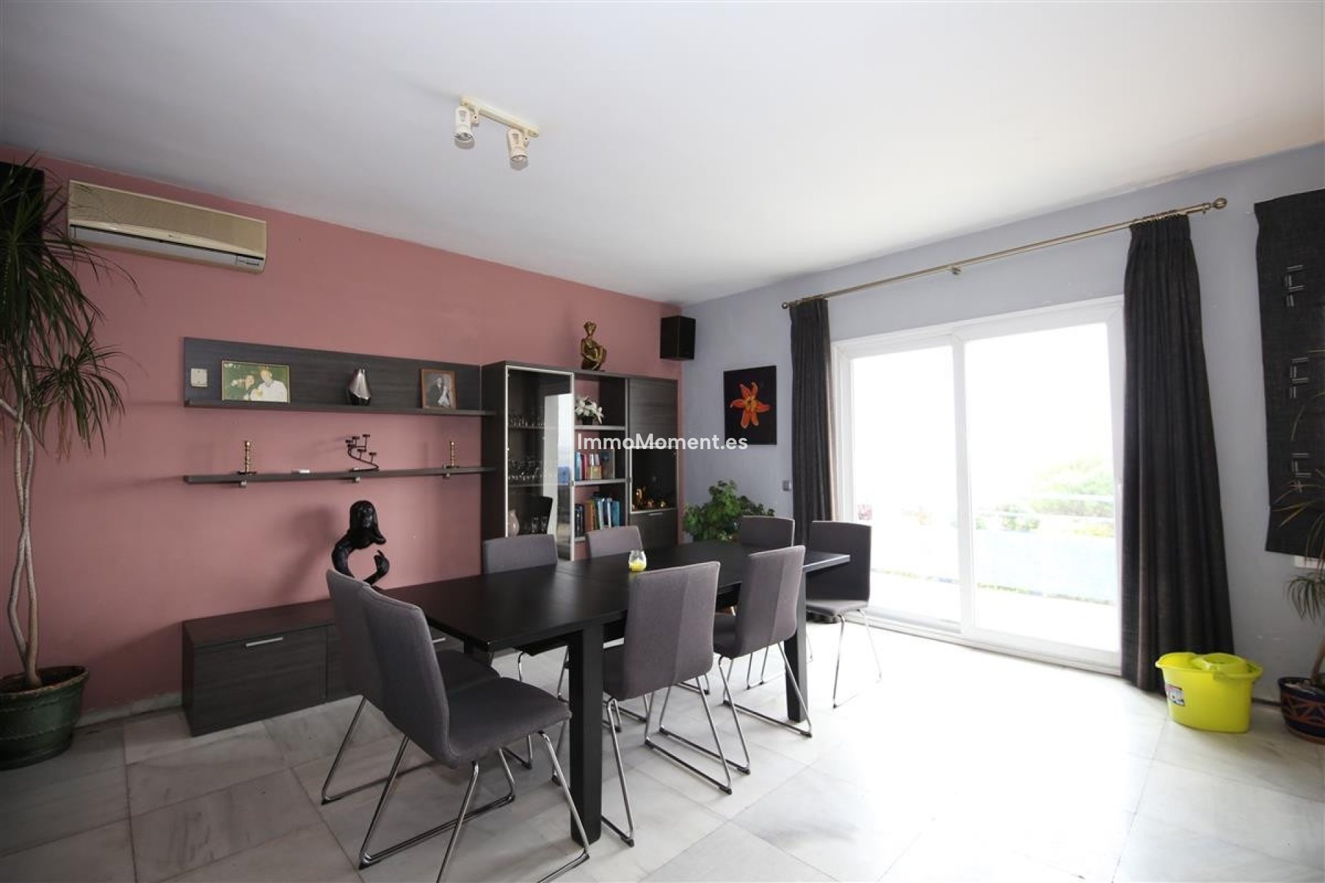 Resale - Detached villa - Estepona - Estepona Centro