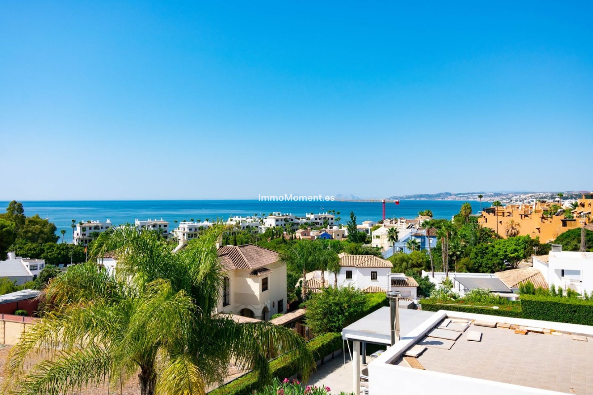 Resale - Detached villa - Estepona - Estepona Centro
