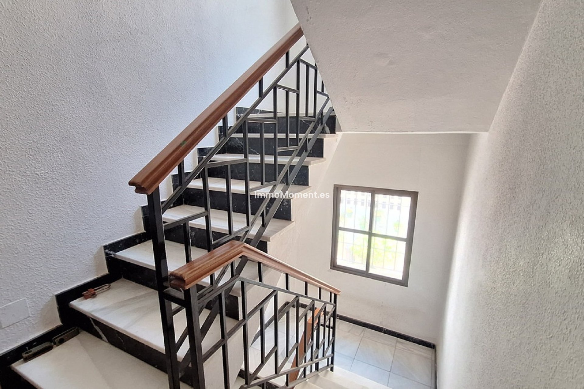 Resale - Detached villa - Estepona - Estepona Centro