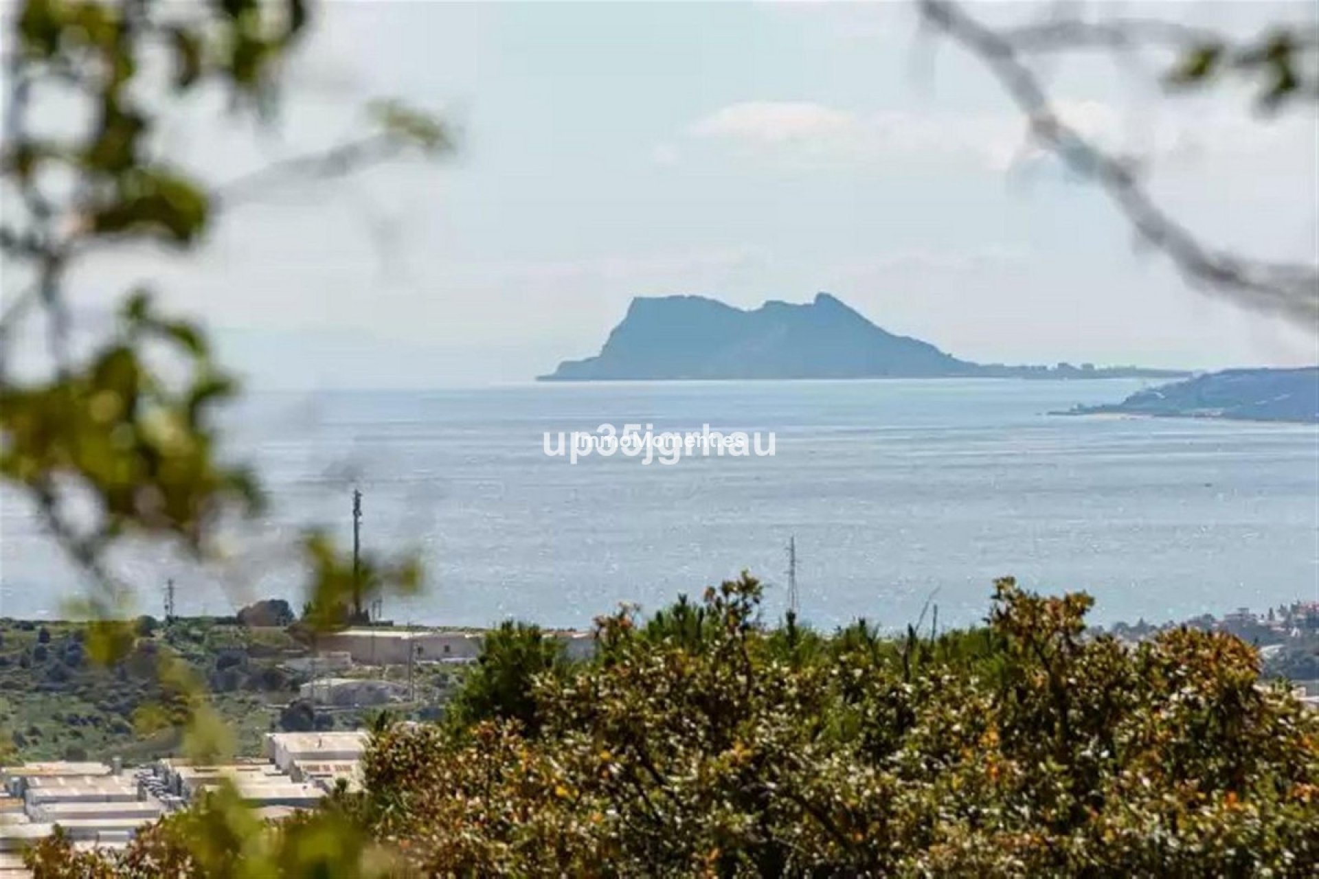 Resale - Detached villa - Estepona - Estepona Centro