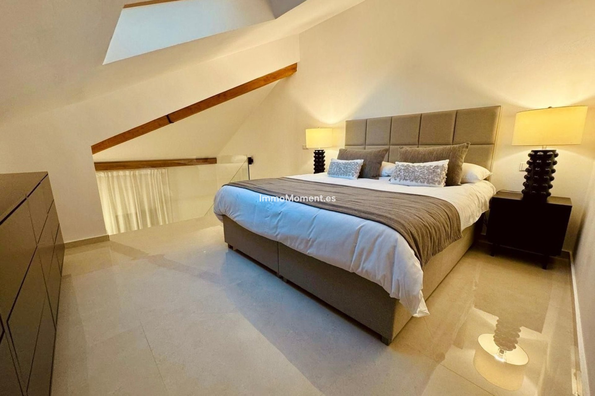Resale - Detached villa - Estepona - Estepona Centro