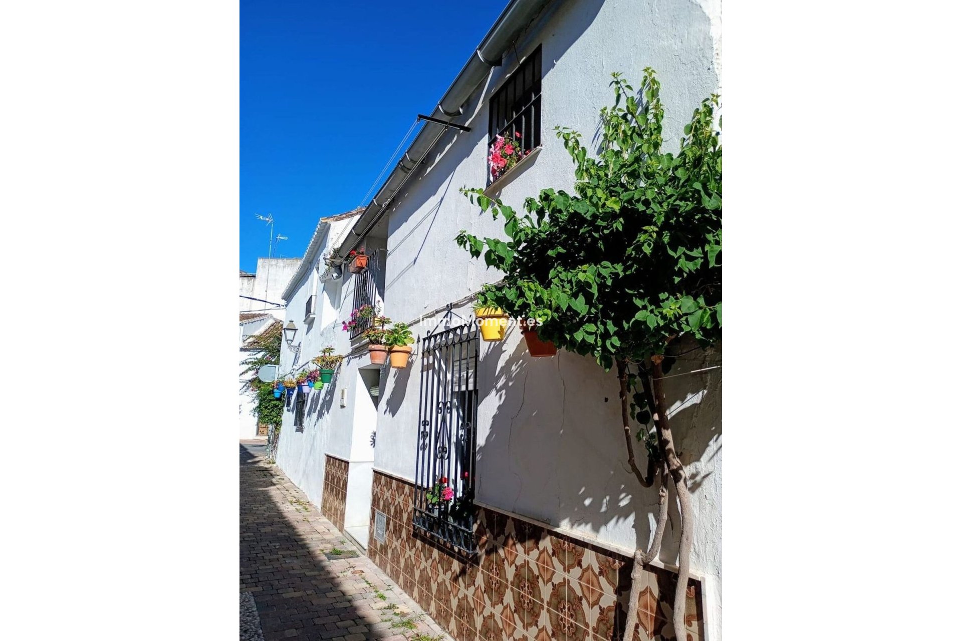 Resale - Detached villa - Estepona - Estepona Centro