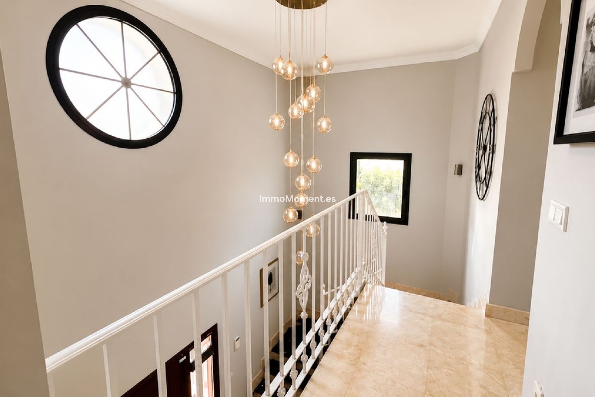 Resale - Detached villa - Estepona - Estepona Centro