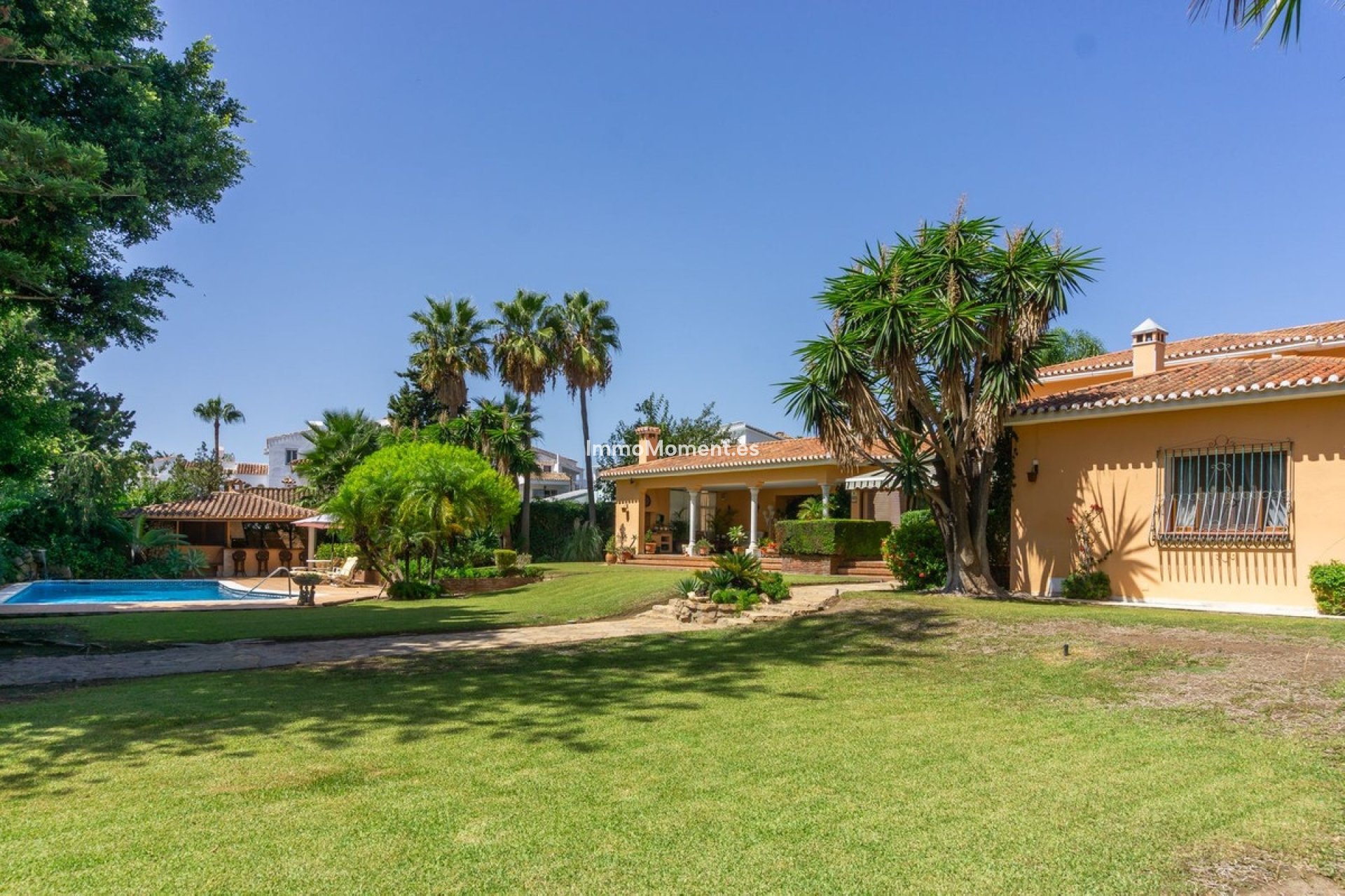 Resale - Detached villa - Estepona - New Golden Mile
