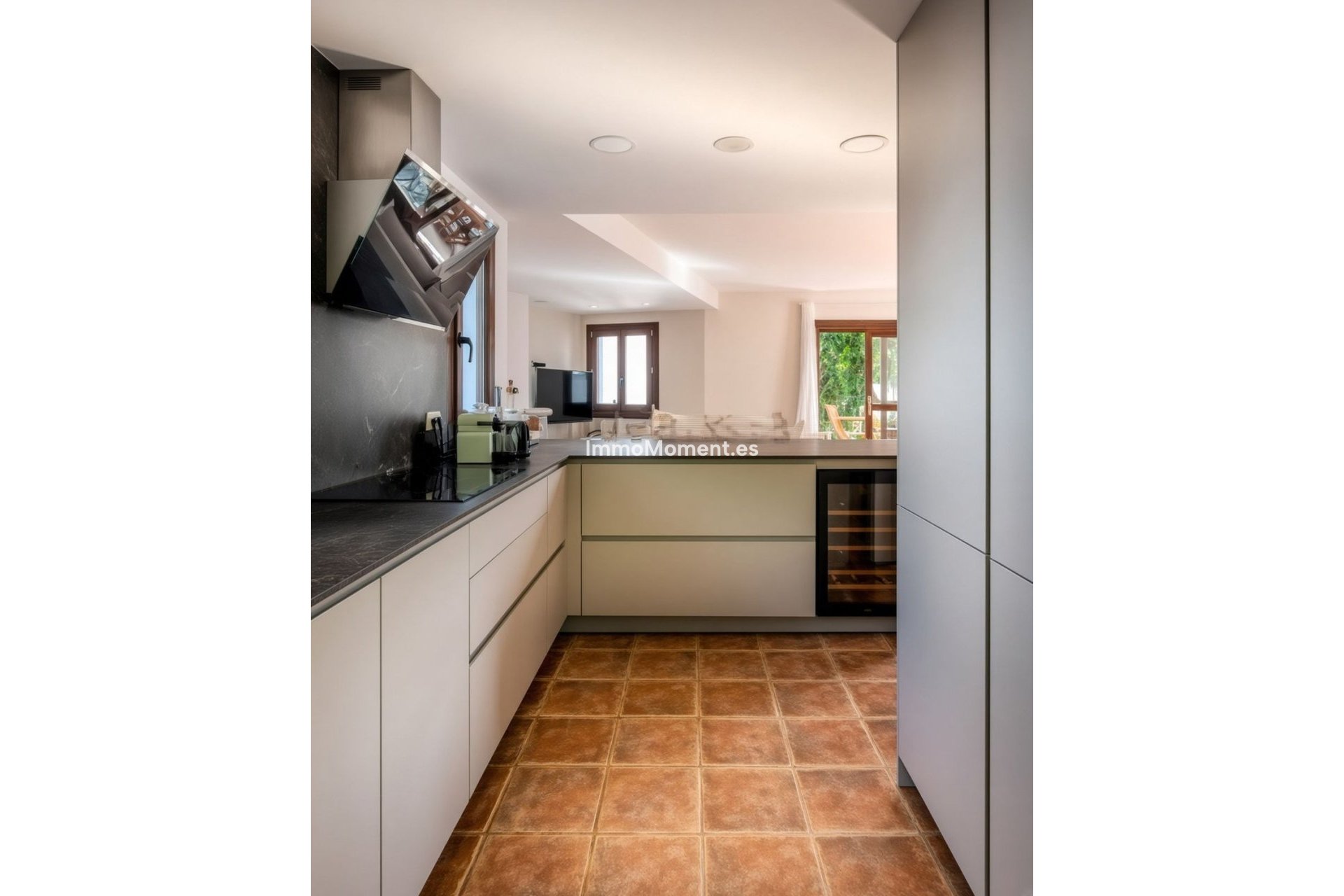 Resale - Detached villa - Estepona - New Golden Mile