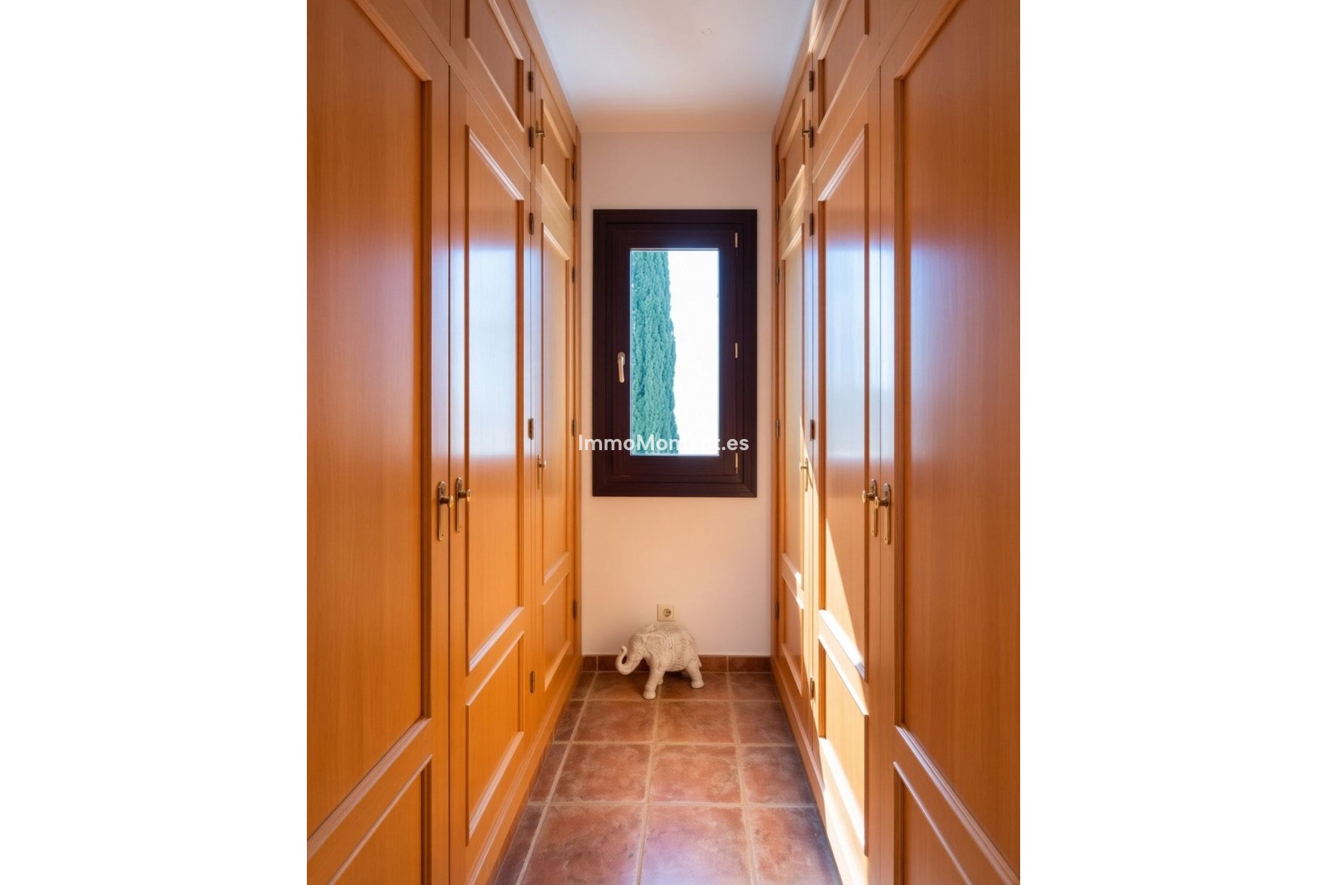 Resale - Detached villa - Estepona - New Golden Mile