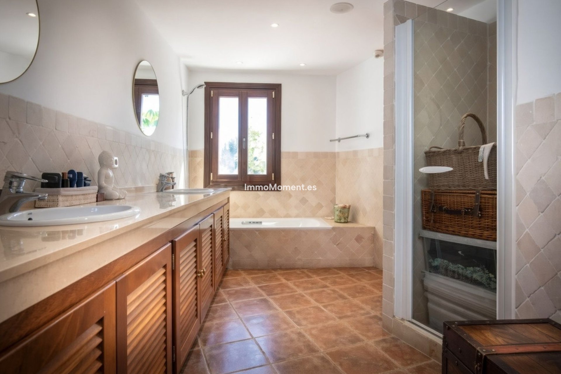 Resale - Detached villa - Estepona - New Golden Mile