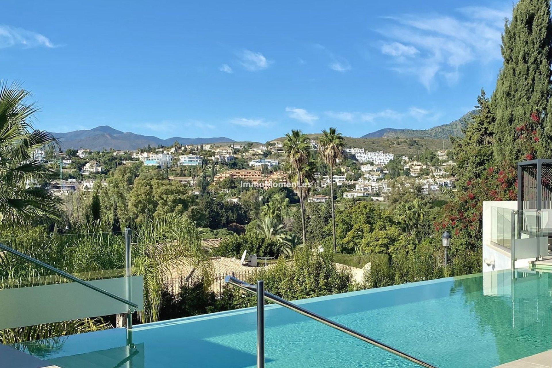 Resale - Detached villa - Estepona - New Golden Mile