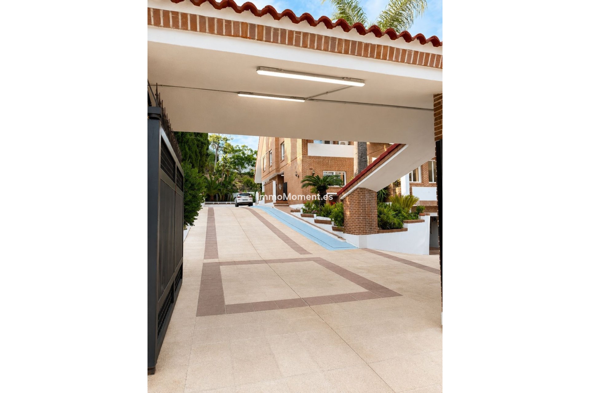 Resale - Detached villa - Estepona - New Golden Mile