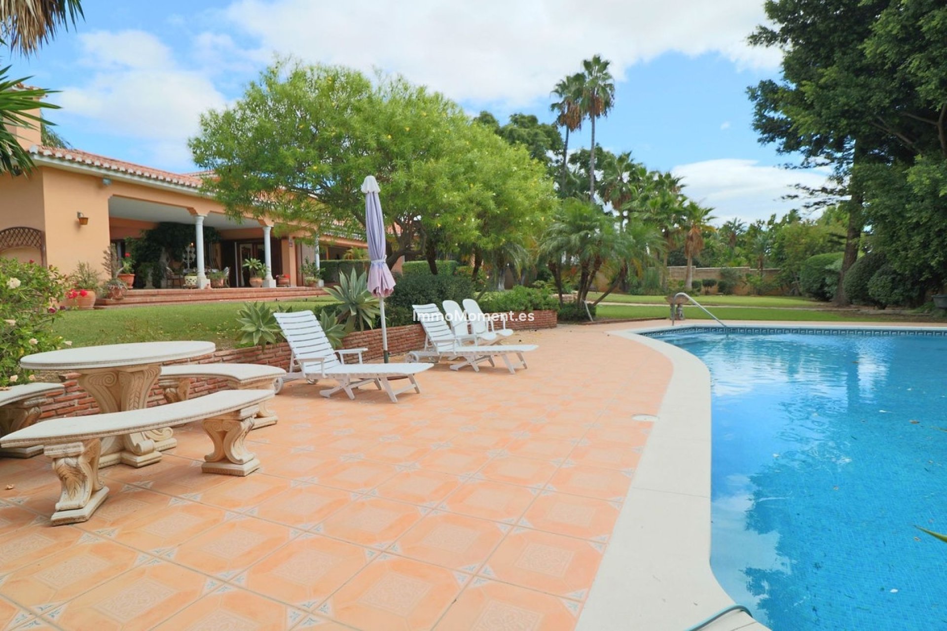 Resale - Detached villa - Estepona - New Golden Mile