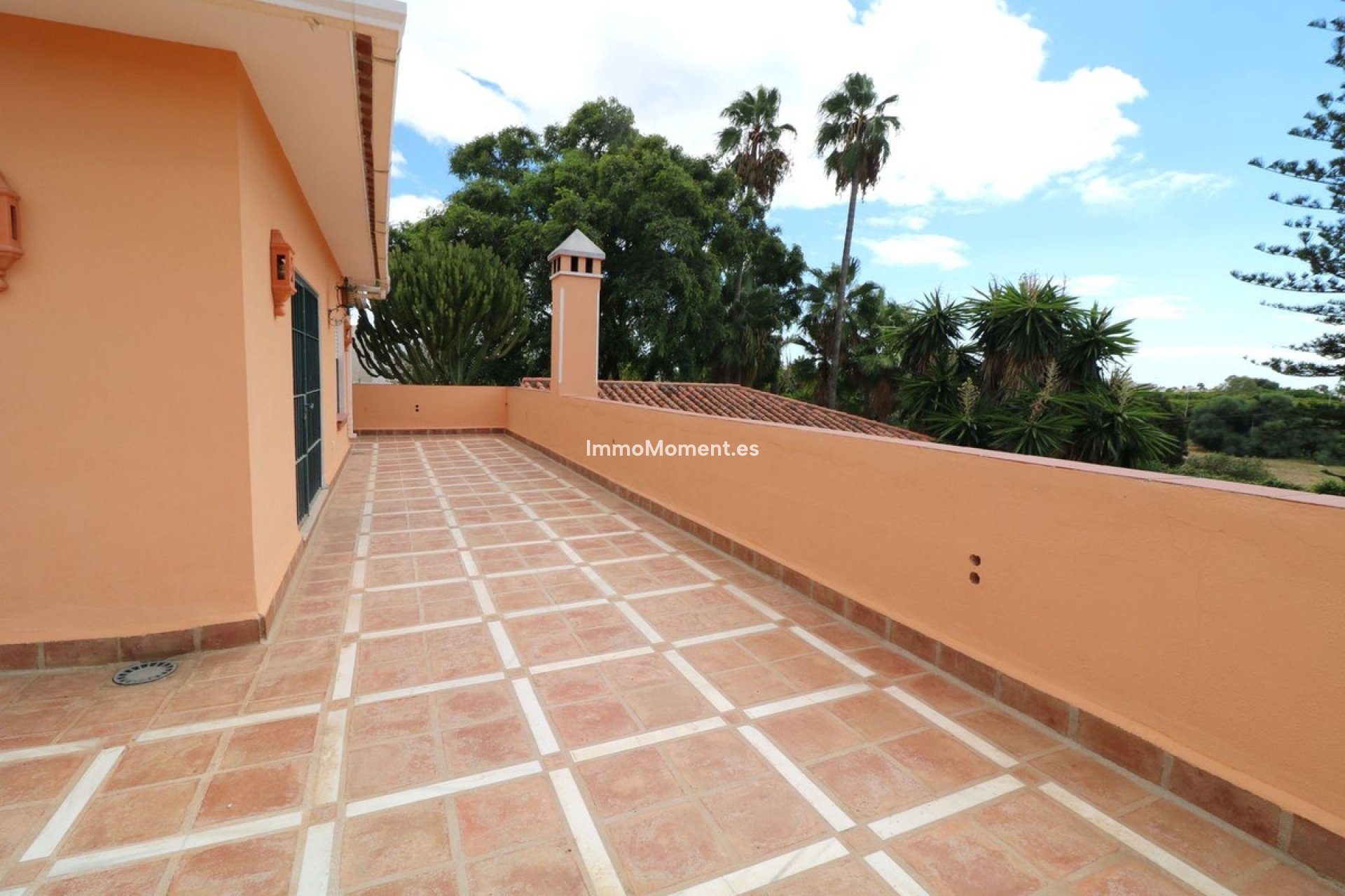 Resale - Detached villa - Estepona - New Golden Mile