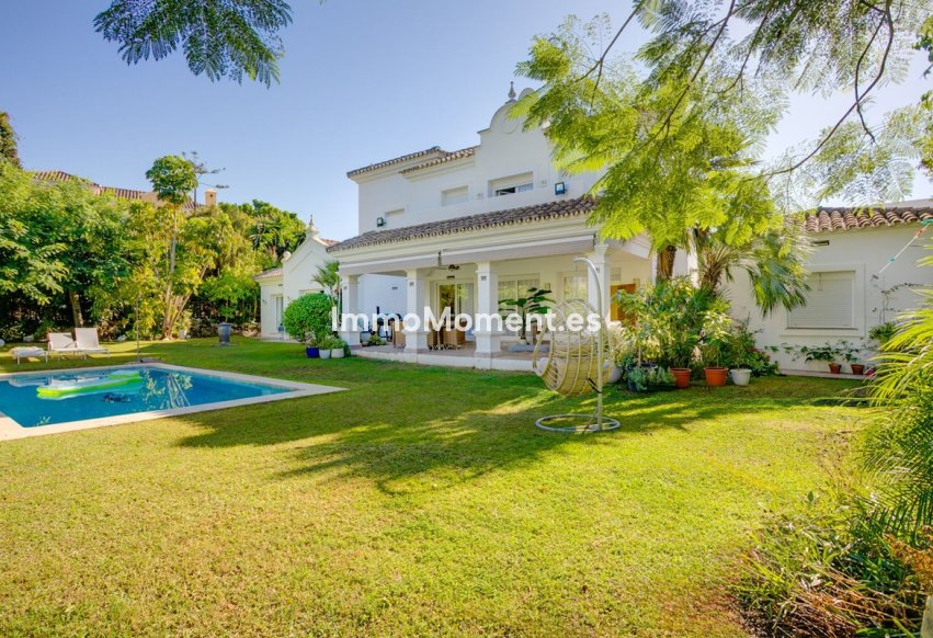 Resale - Detached villa - Estepona - New Golden Mile